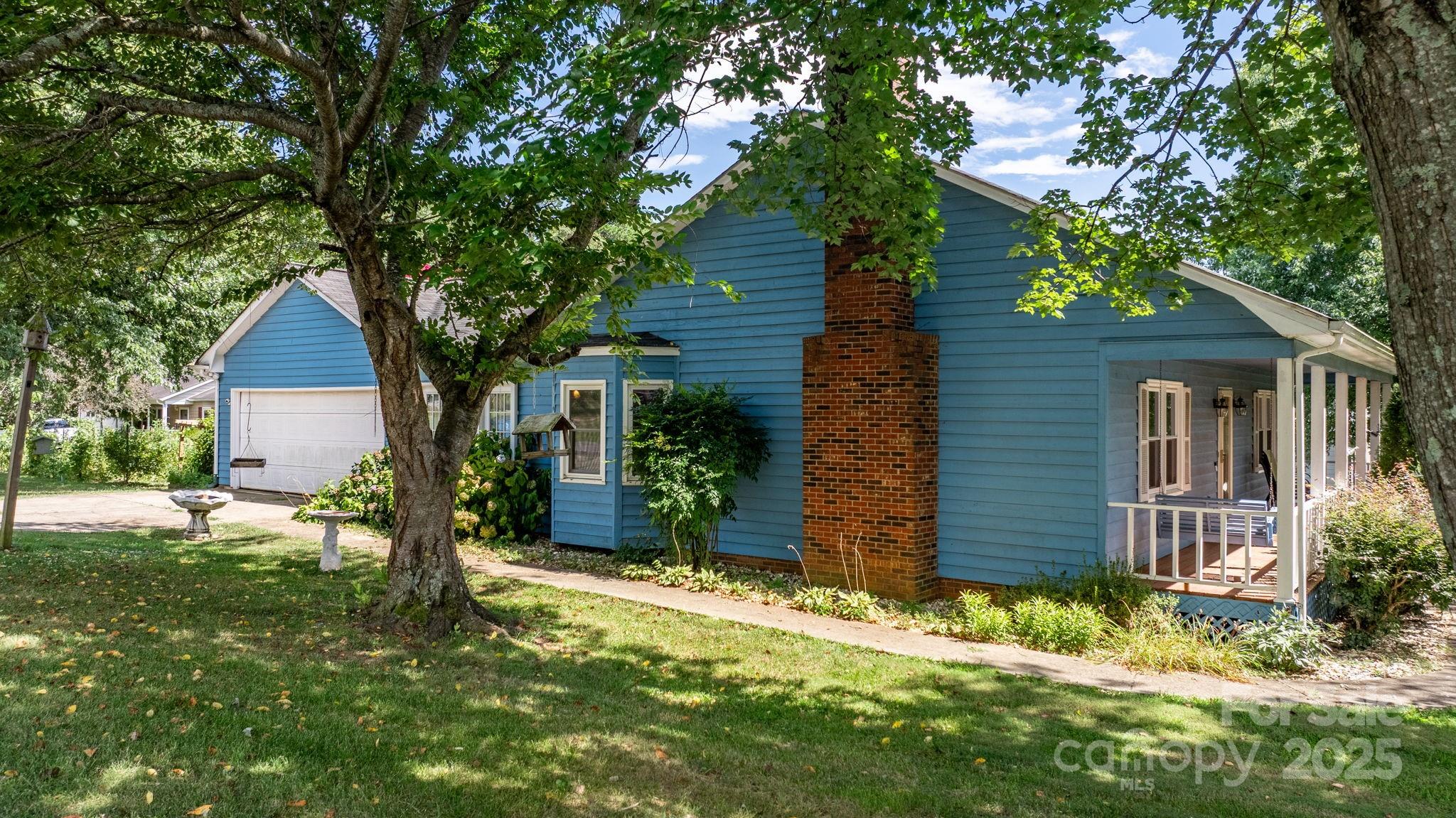 1776 Castlewood Court