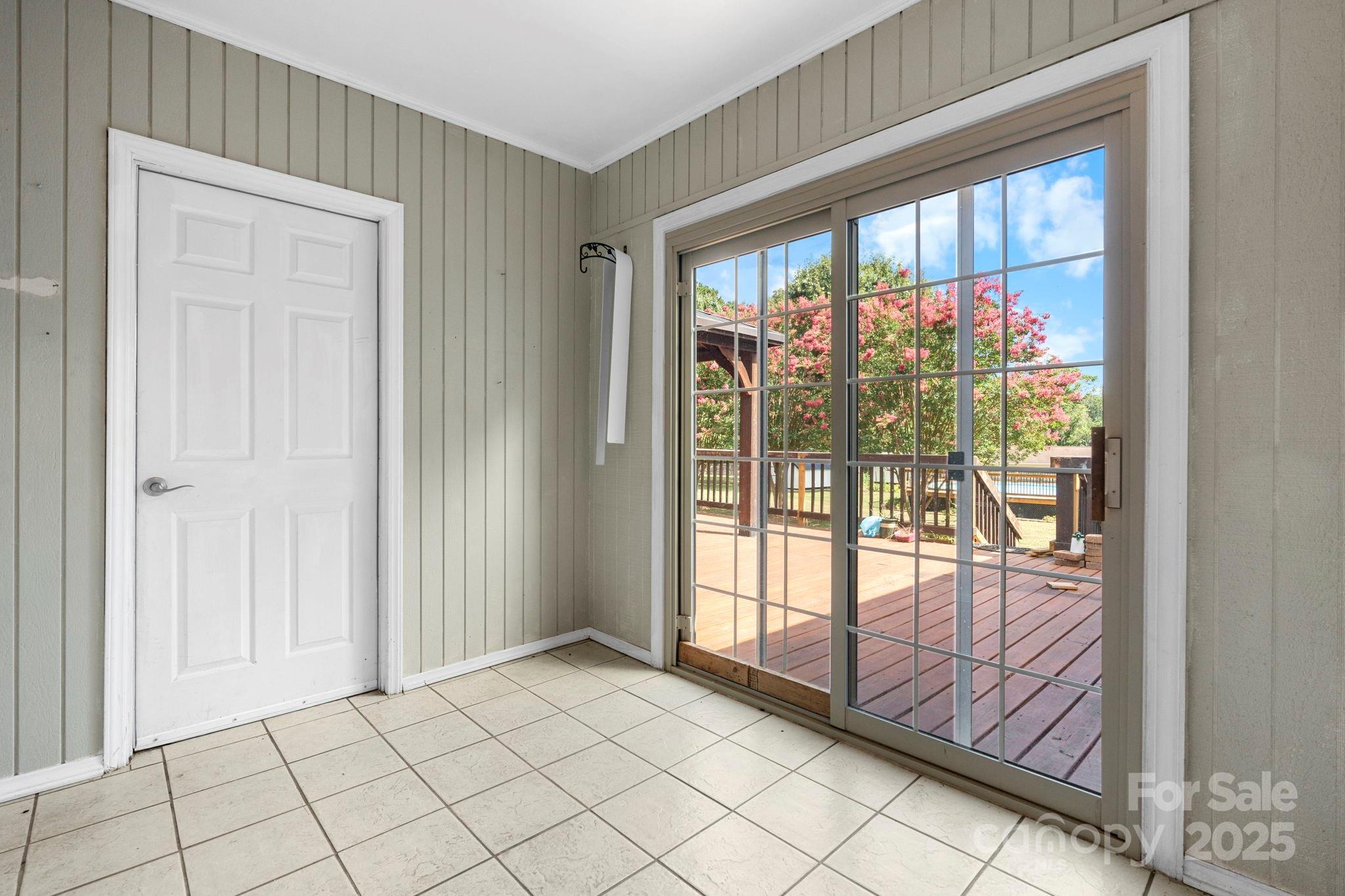 1776 Castlewood Court