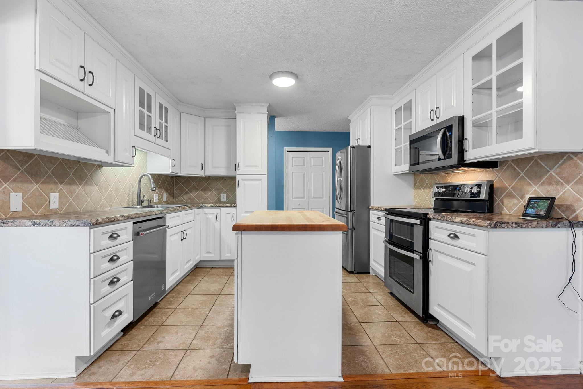 1776 Castlewood Court