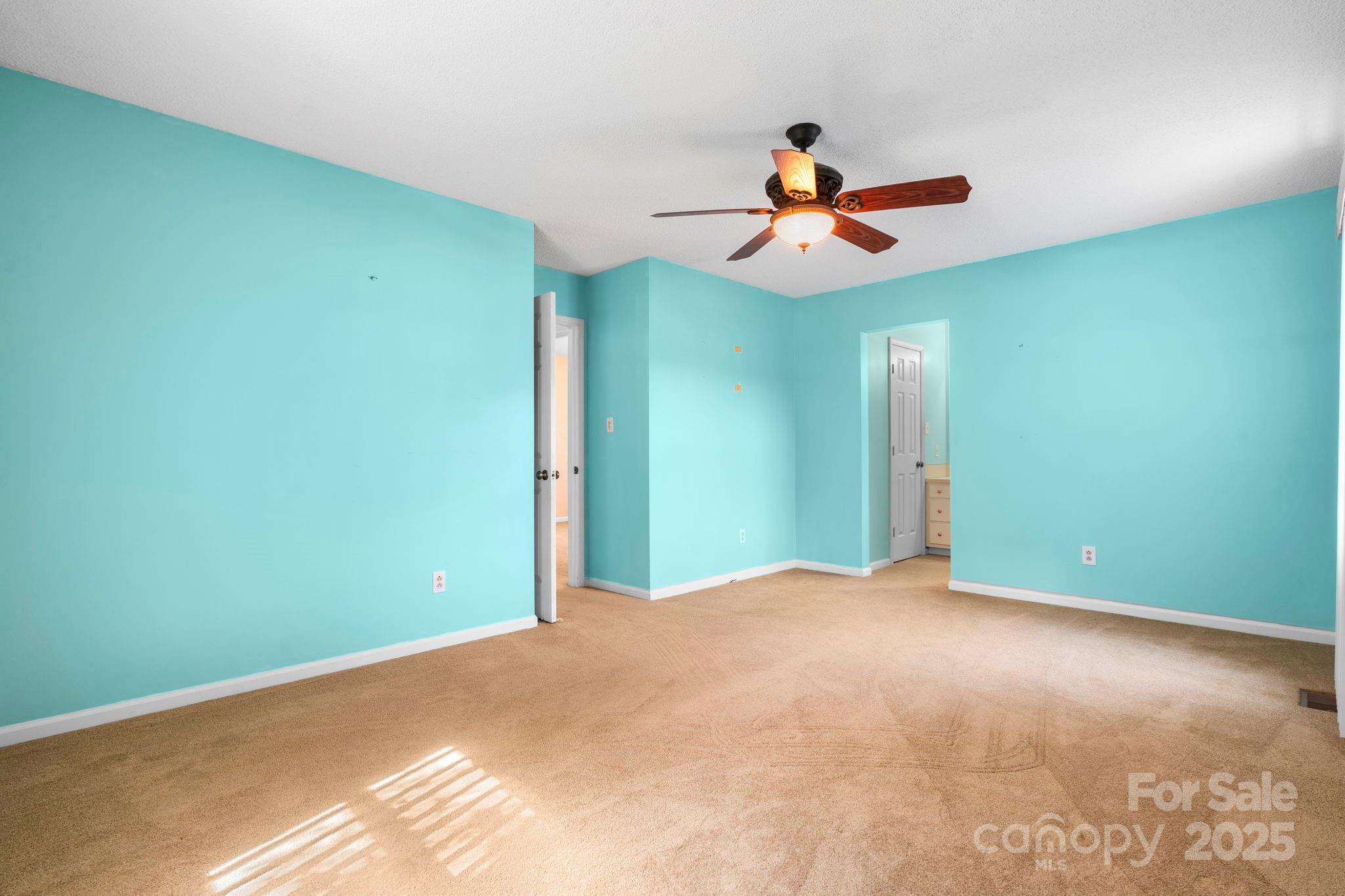 1776 Castlewood Court