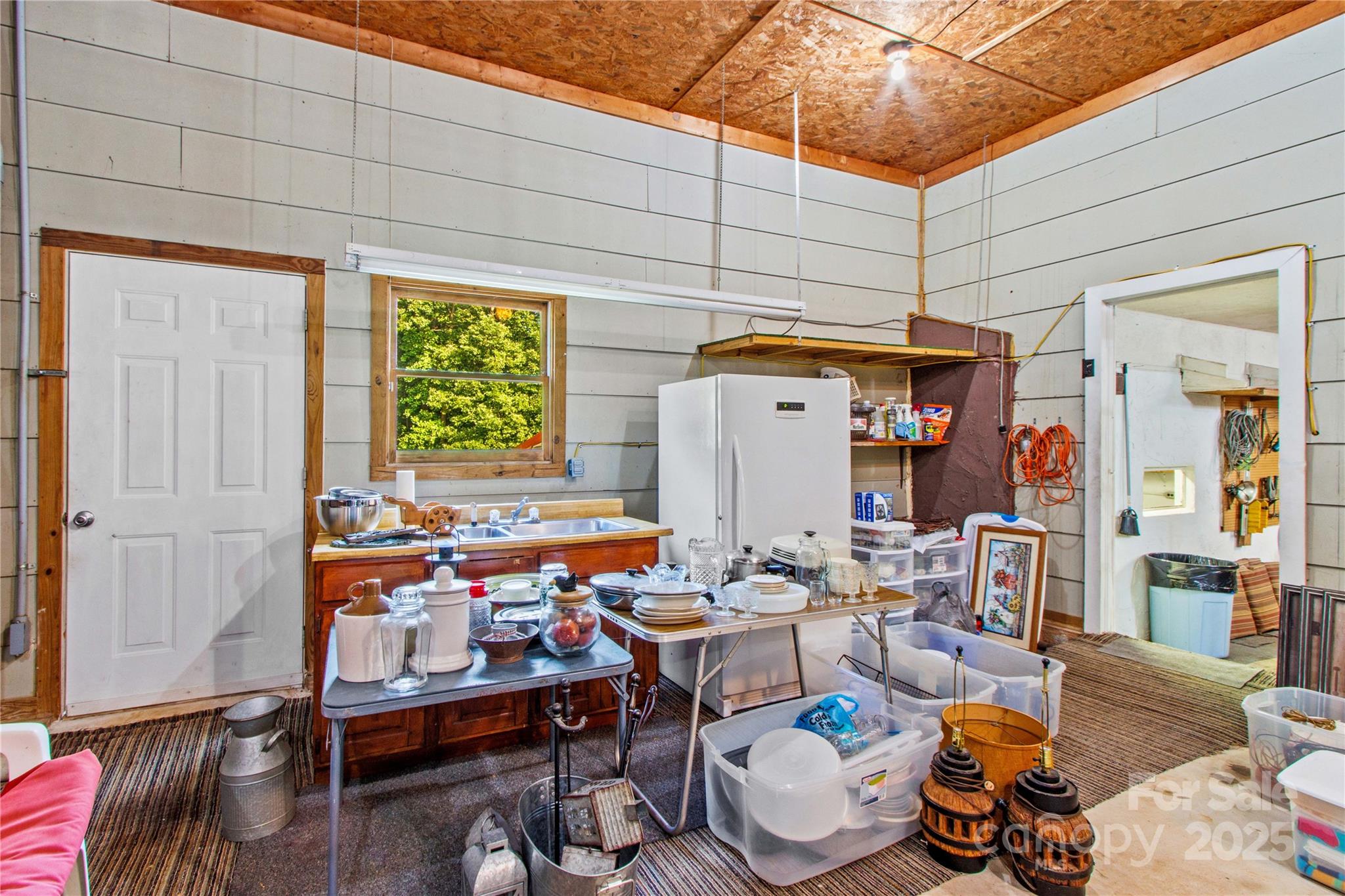 784 Whites Farm Road