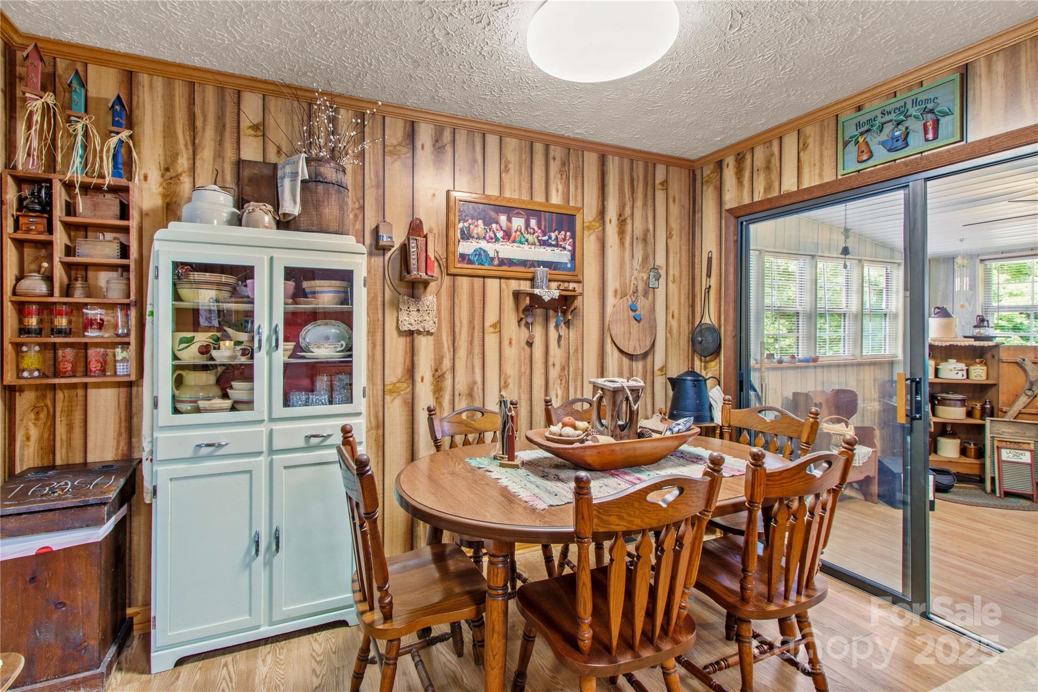 784 Whites Farm Road