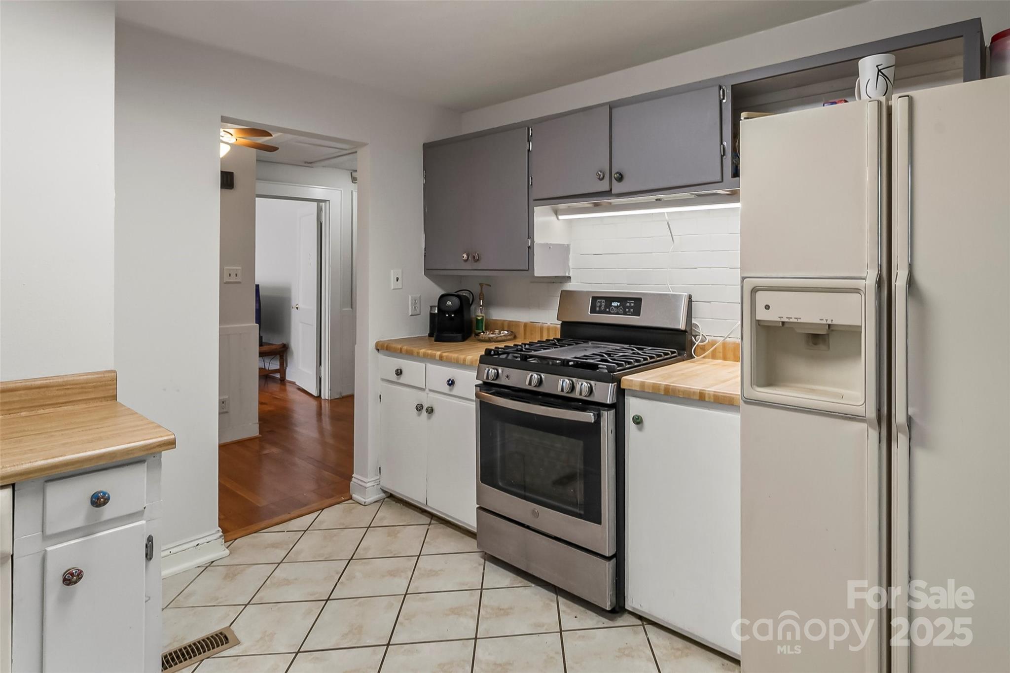 1066 5th Street NE