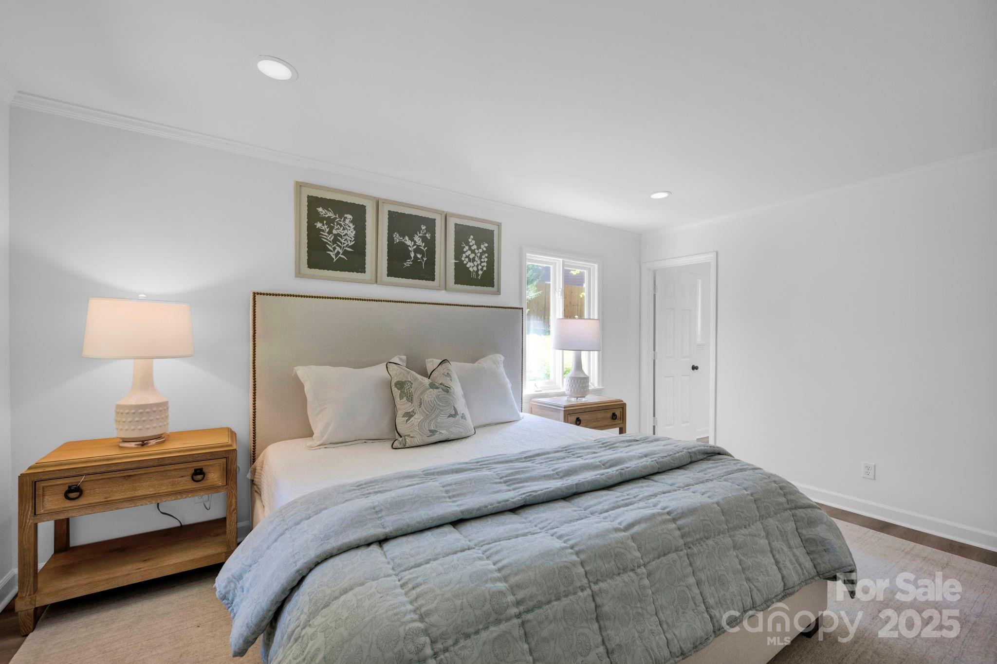 842 Ferncliff Drive