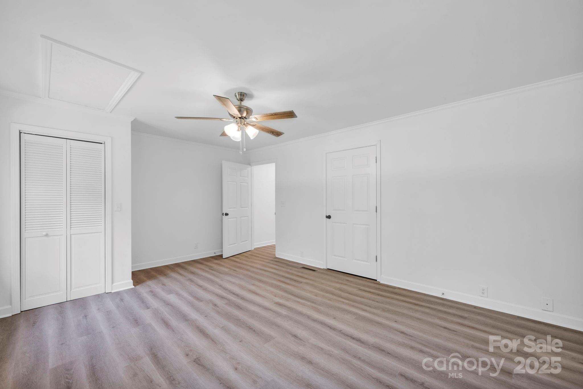 842 Ferncliff Drive