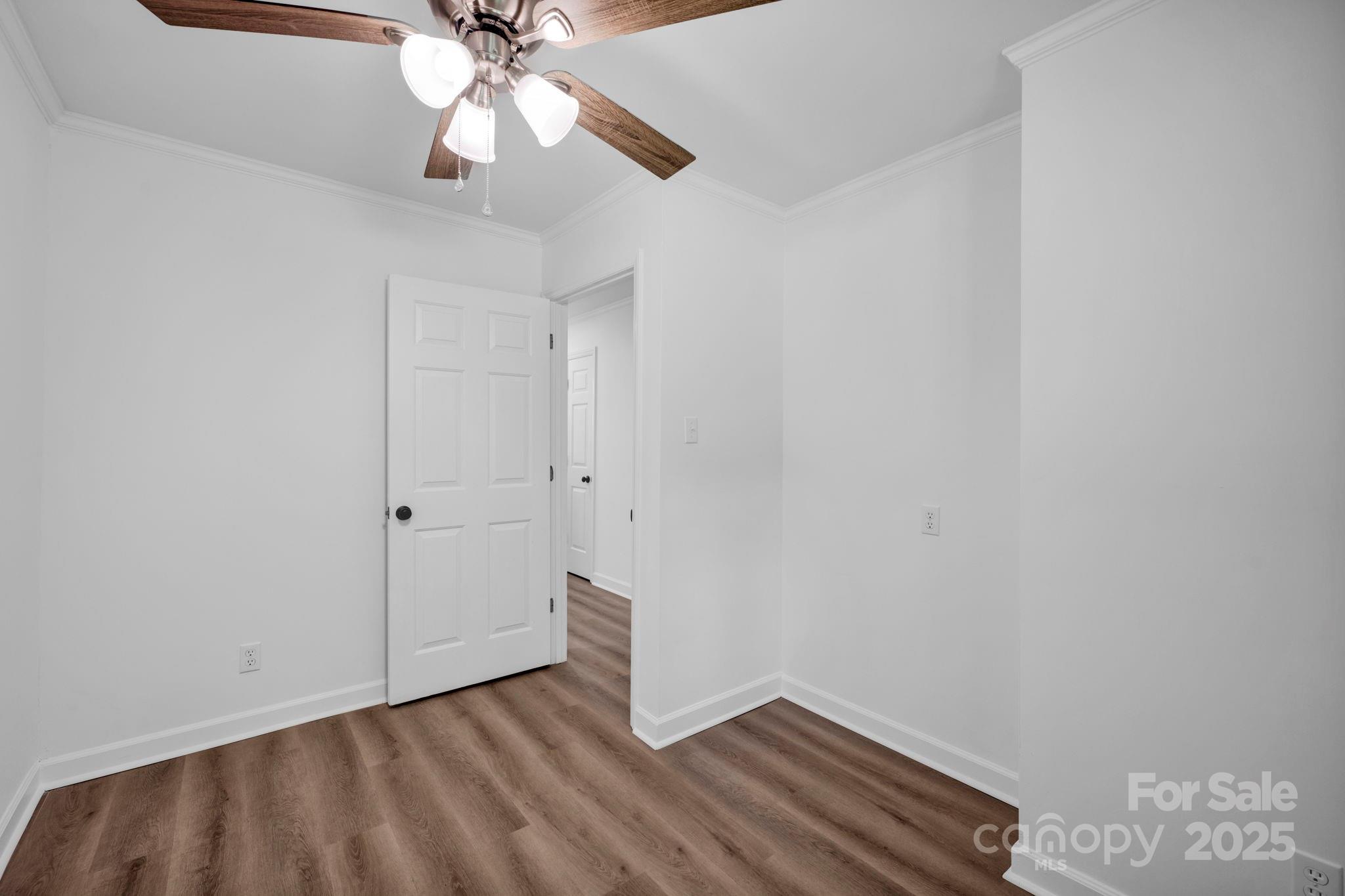 842 Ferncliff Drive