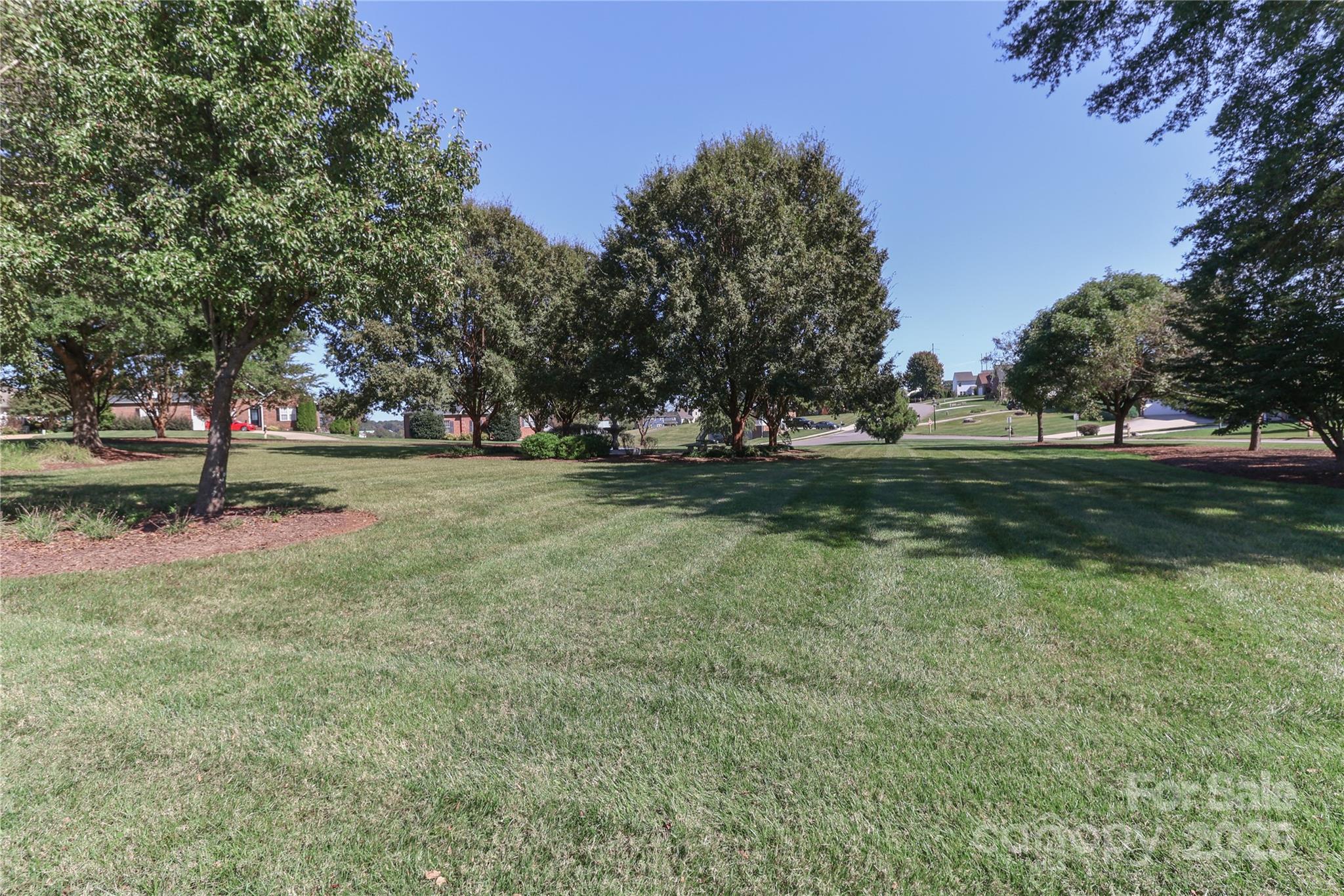 127 Players Park Circle
