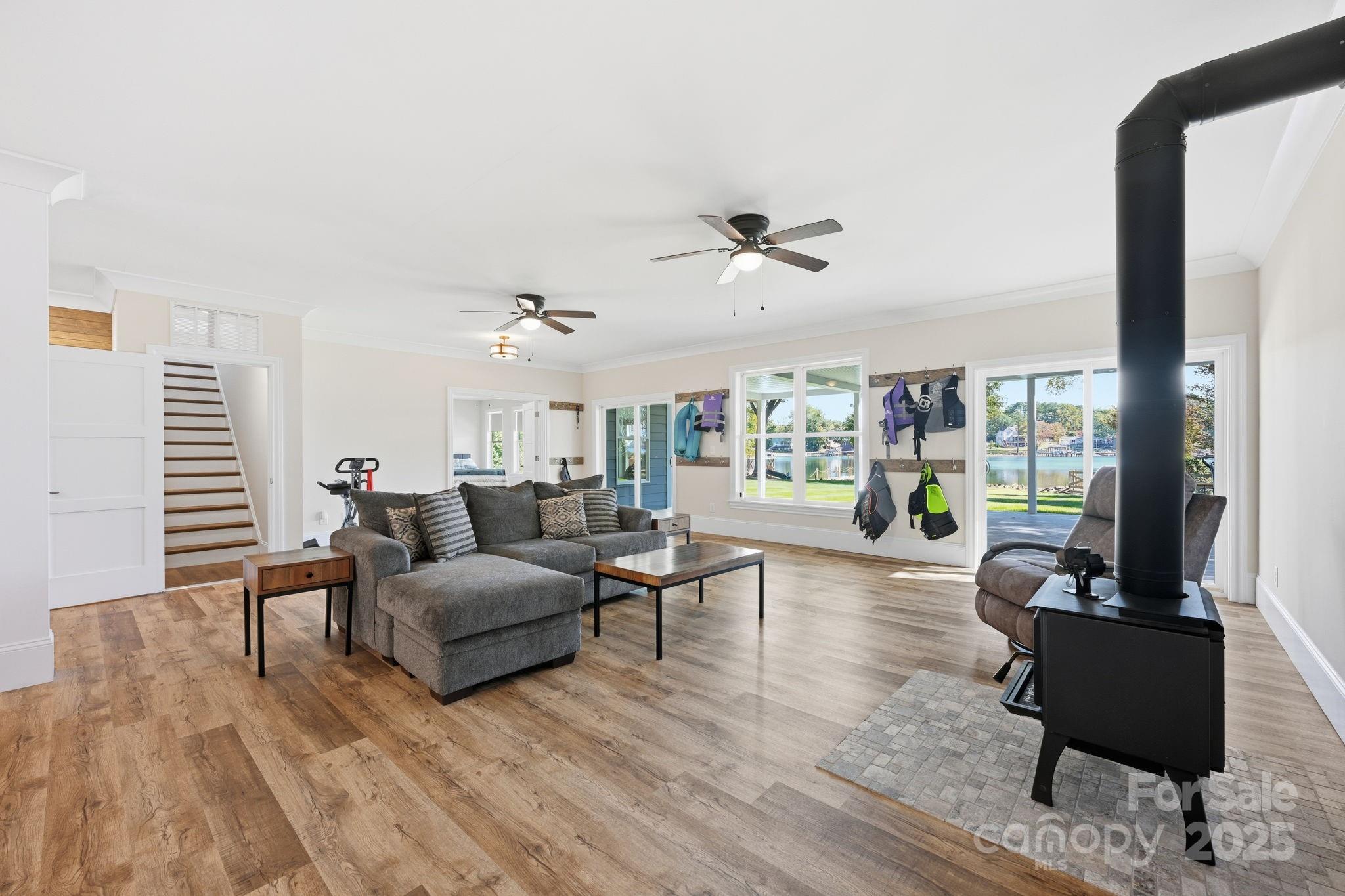 541 Isle Of Pines Road