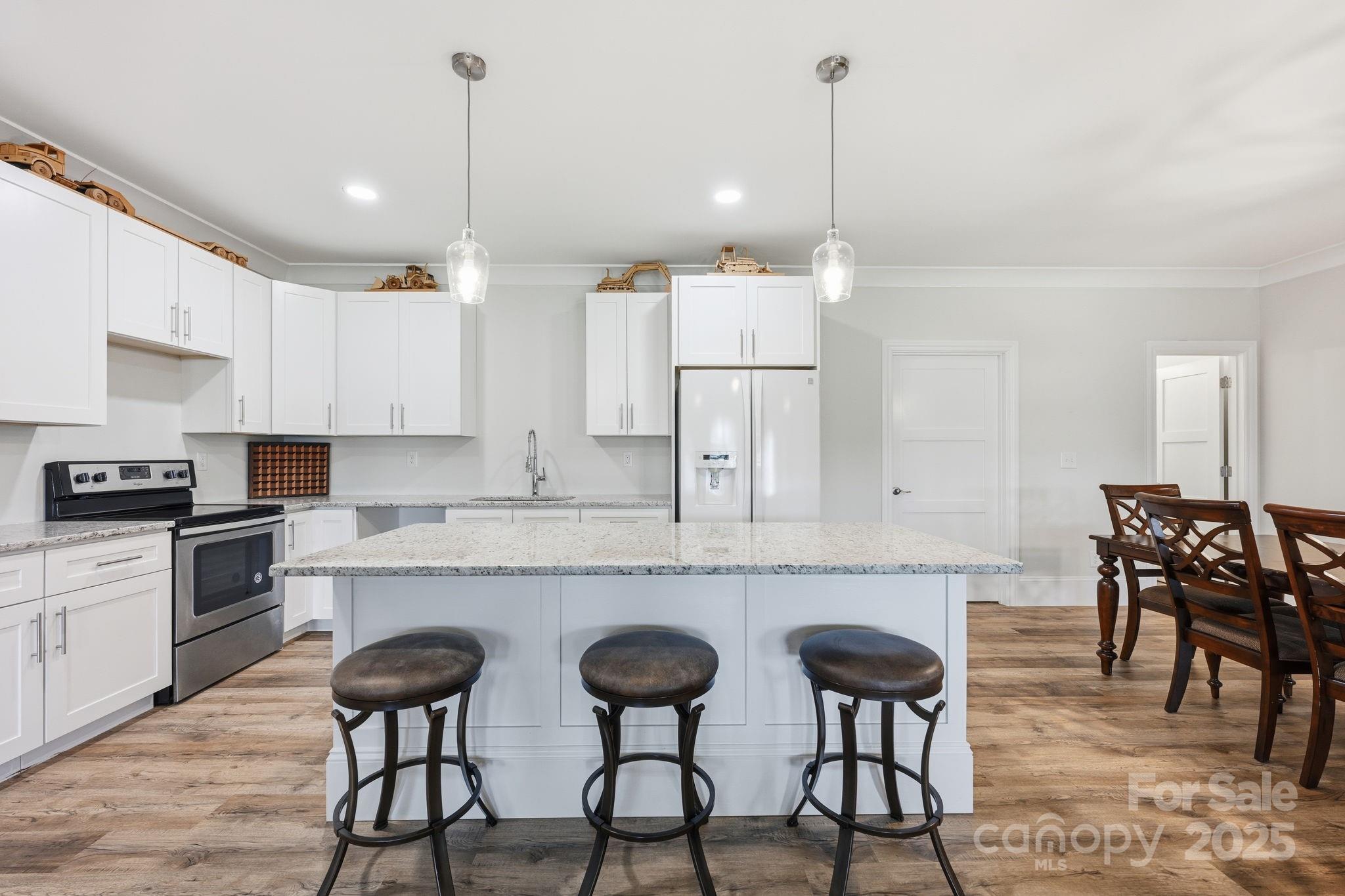 541 Isle Of Pines Road