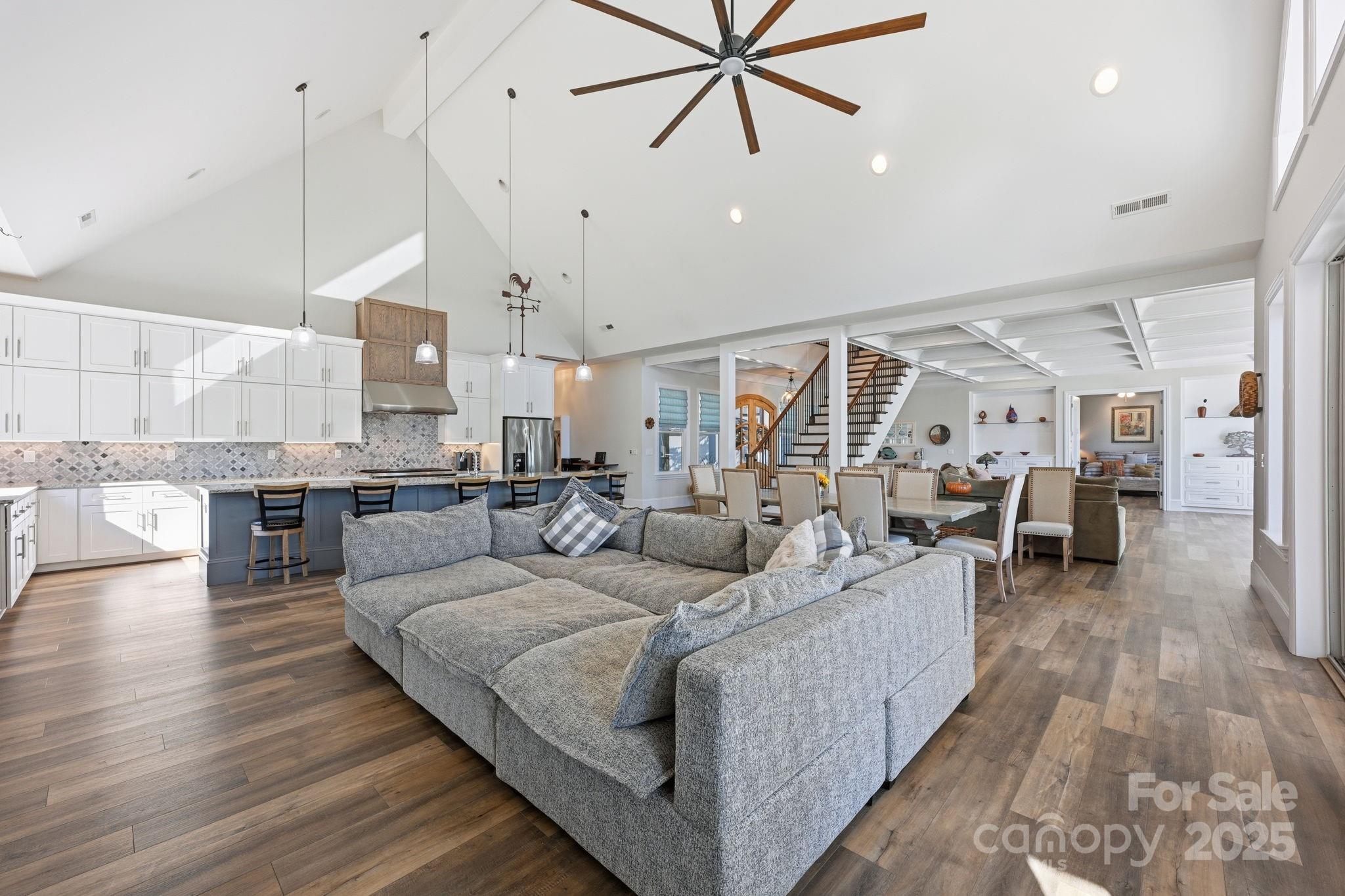 541 Isle Of Pines Road