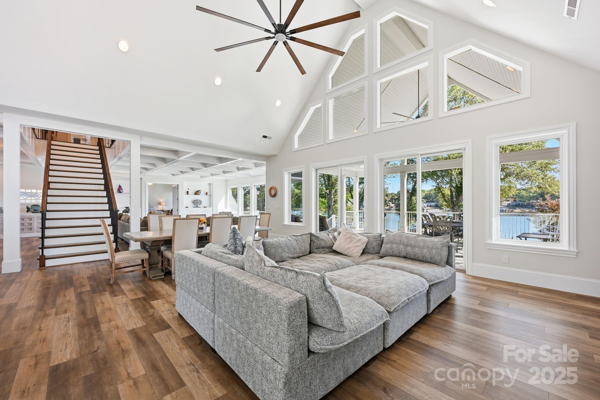 541 Isle Of Pines Road