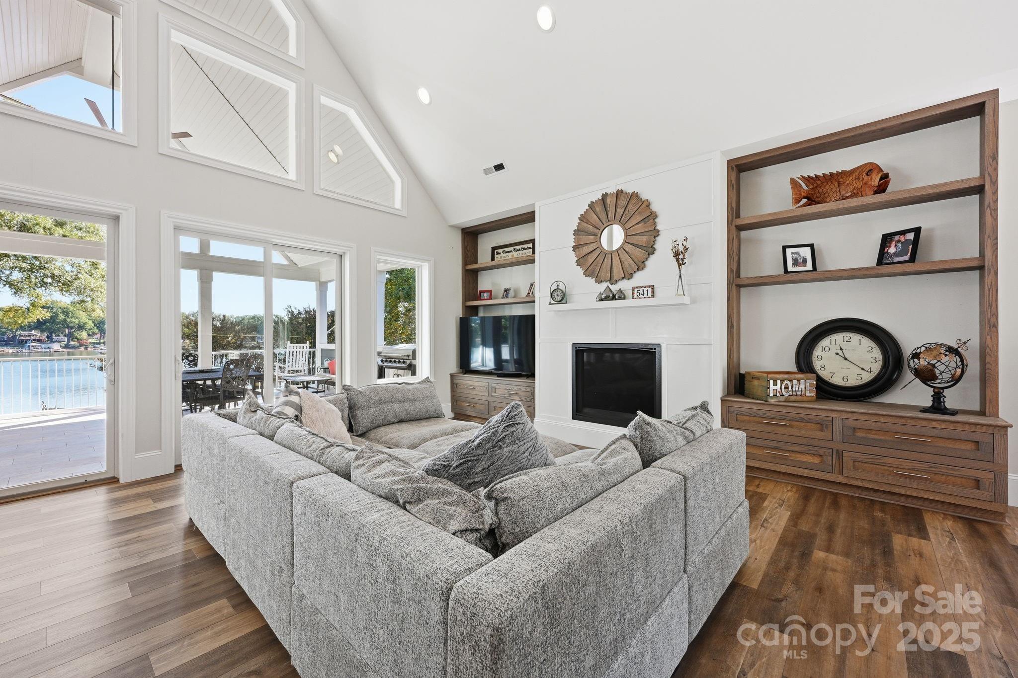 541 Isle Of Pines Road