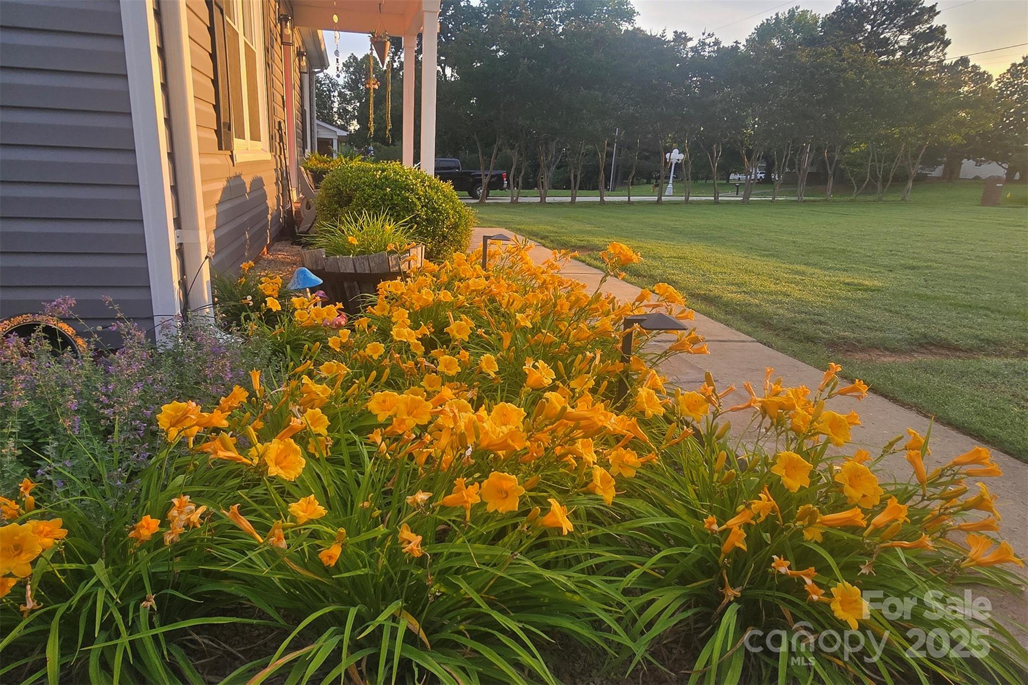 16917 Knoxwood Drive