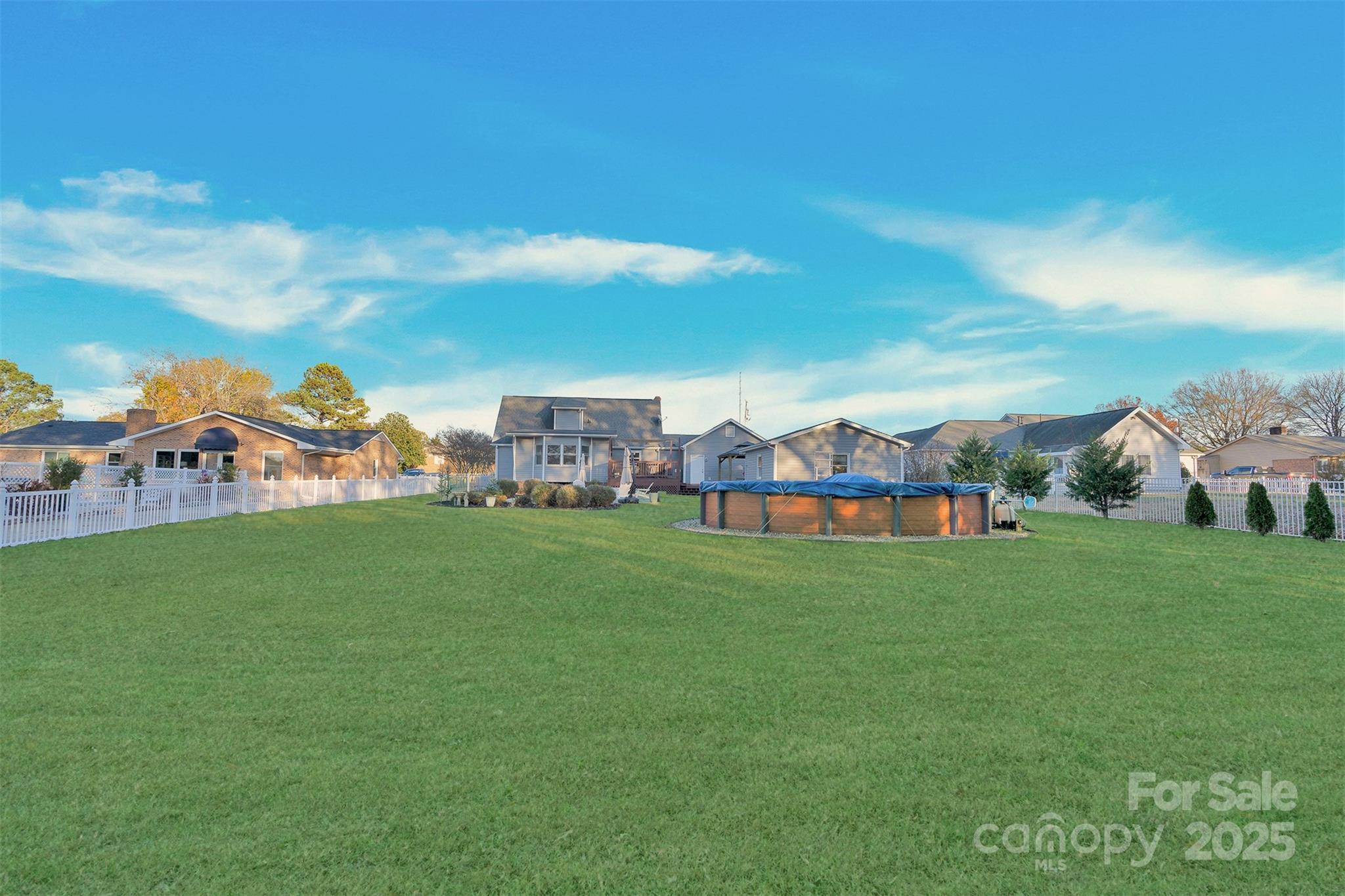 16917 Knoxwood Drive