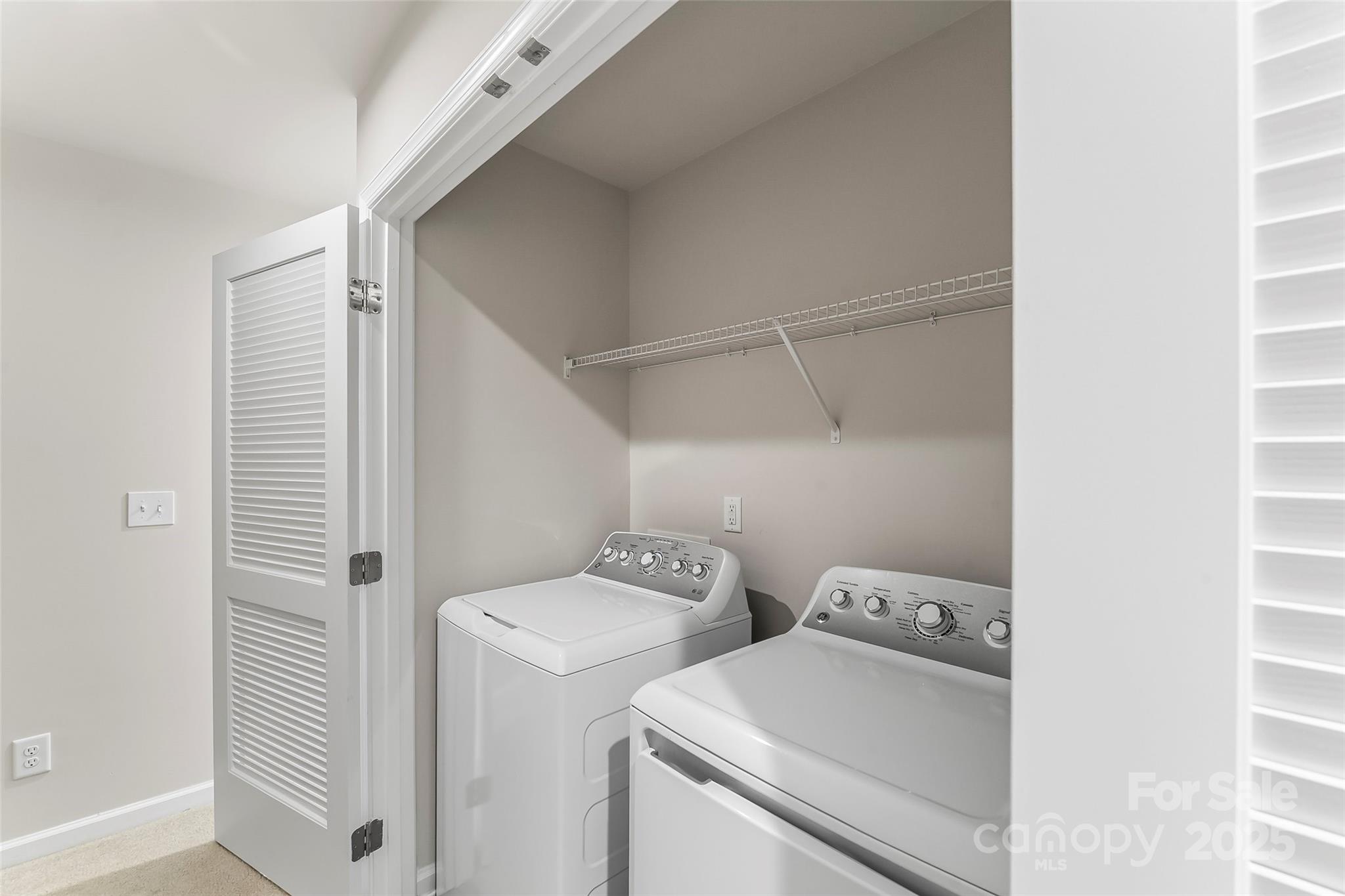 1530 39th Avenue Loop NE