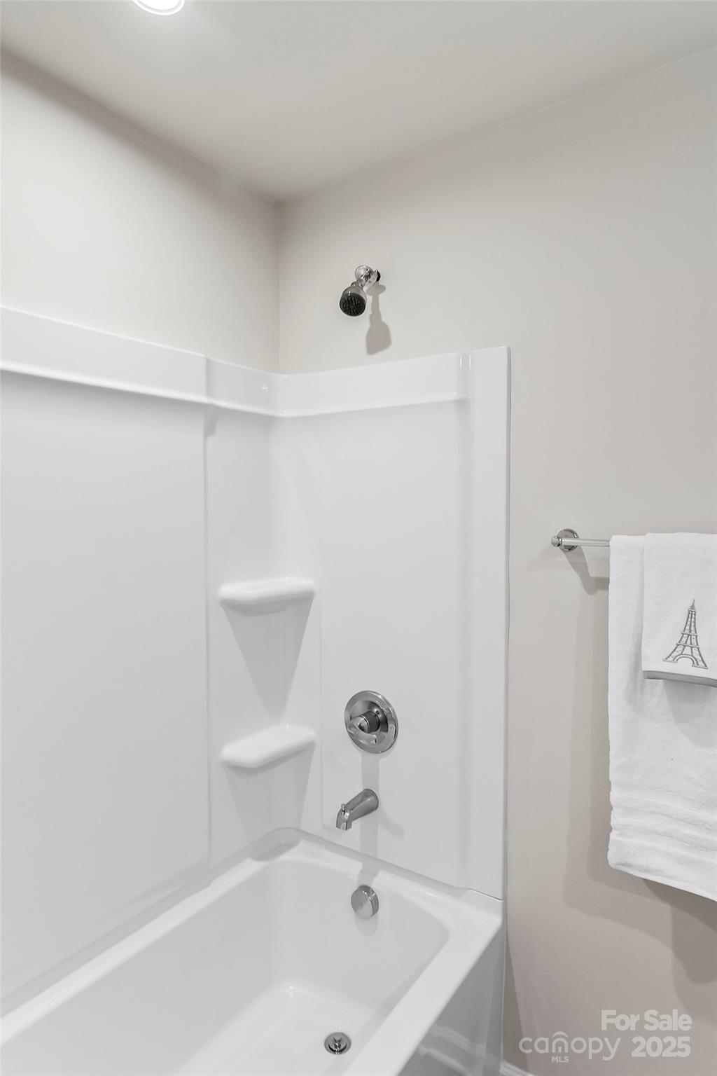 1530 39th Avenue Loop NE