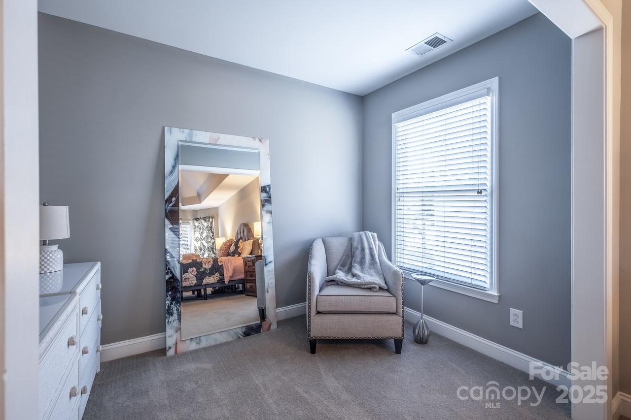 133 N Audubon Avenue