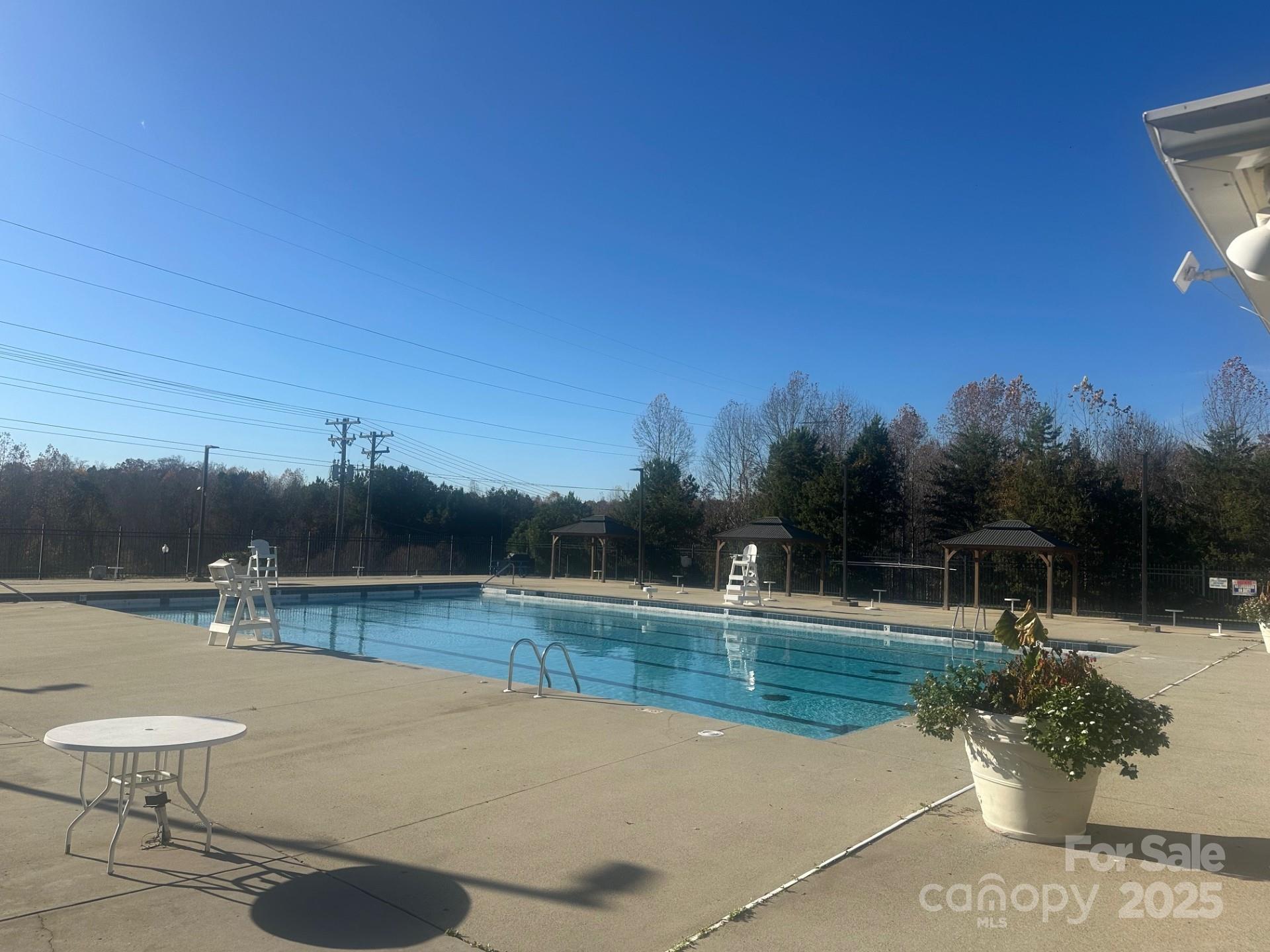 133 N Audubon Avenue