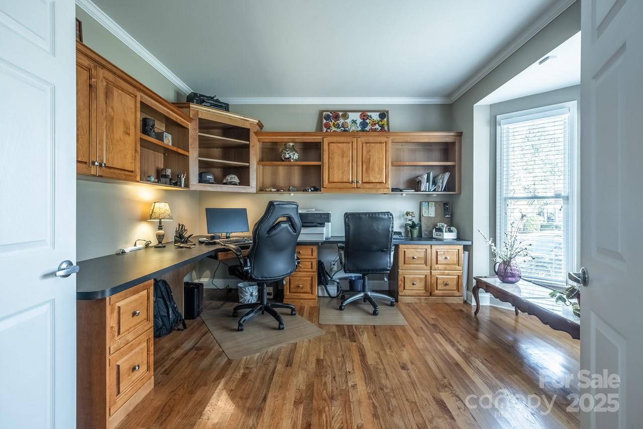 133 N Audubon Avenue