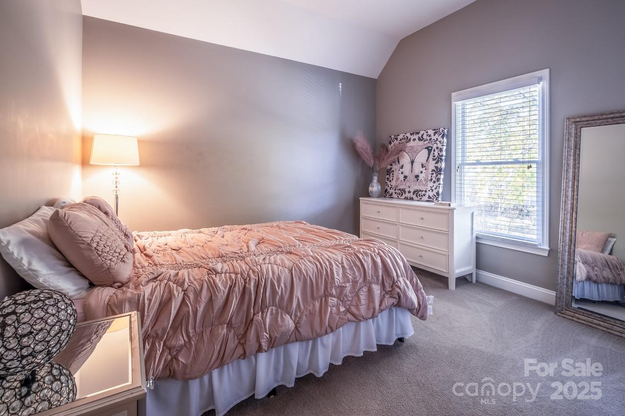 133 N Audubon Avenue