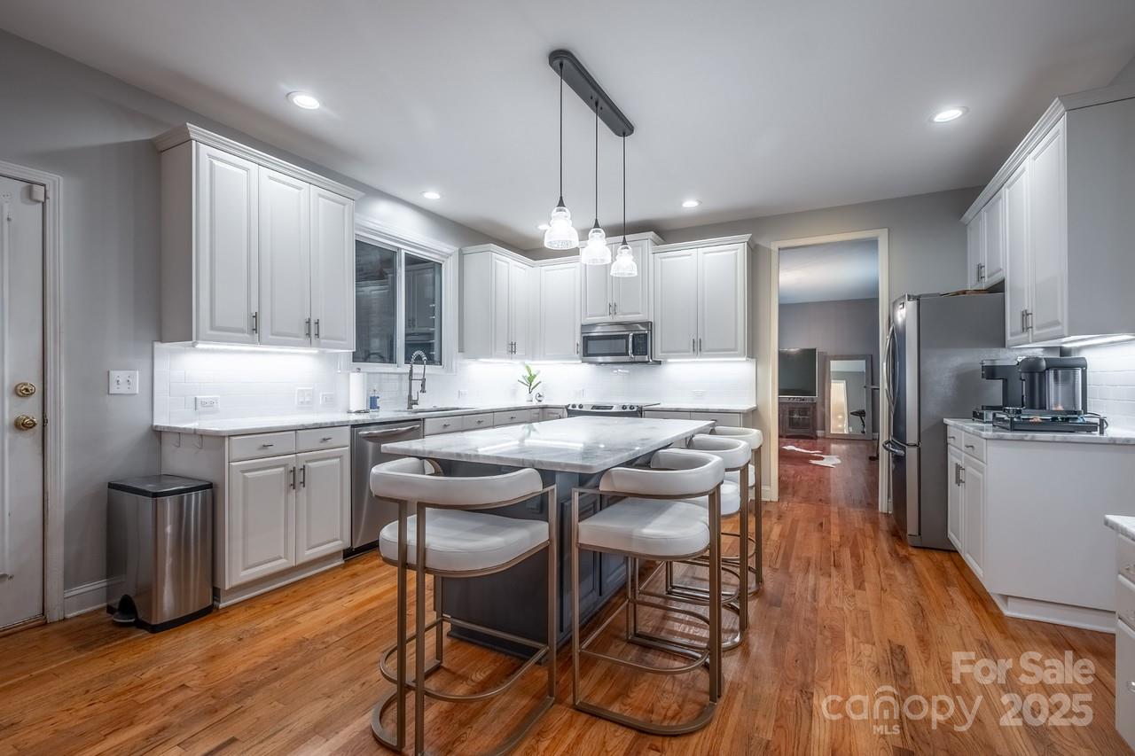 133 N Audubon Avenue