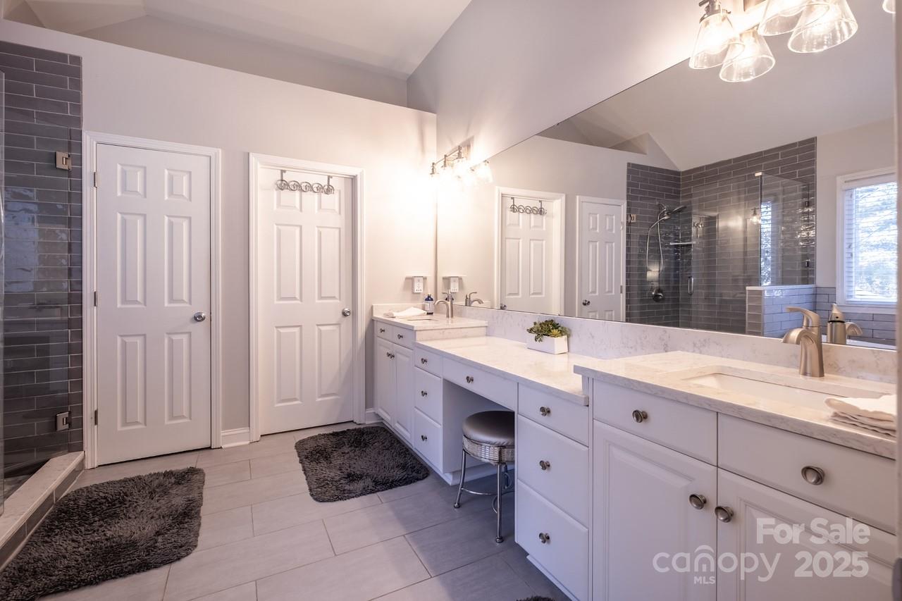 133 N Audubon Avenue