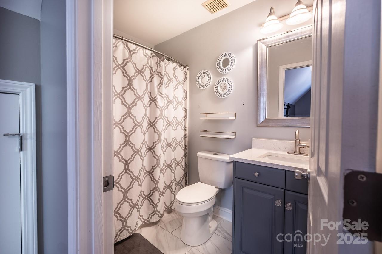 133 N Audubon Avenue