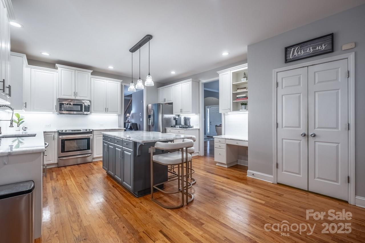 133 N Audubon Avenue