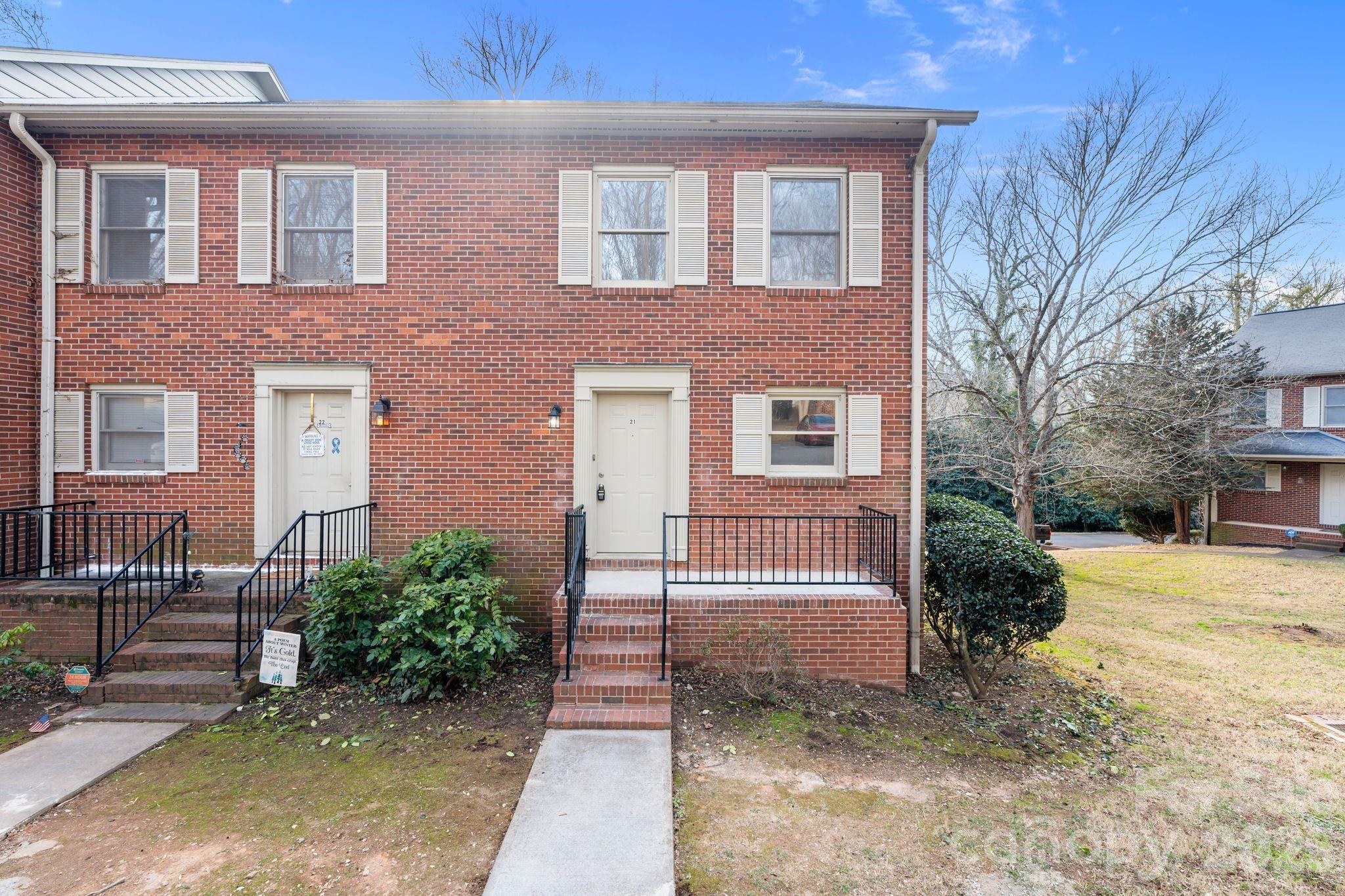 239 13th Avenue Place NW Unit: 21