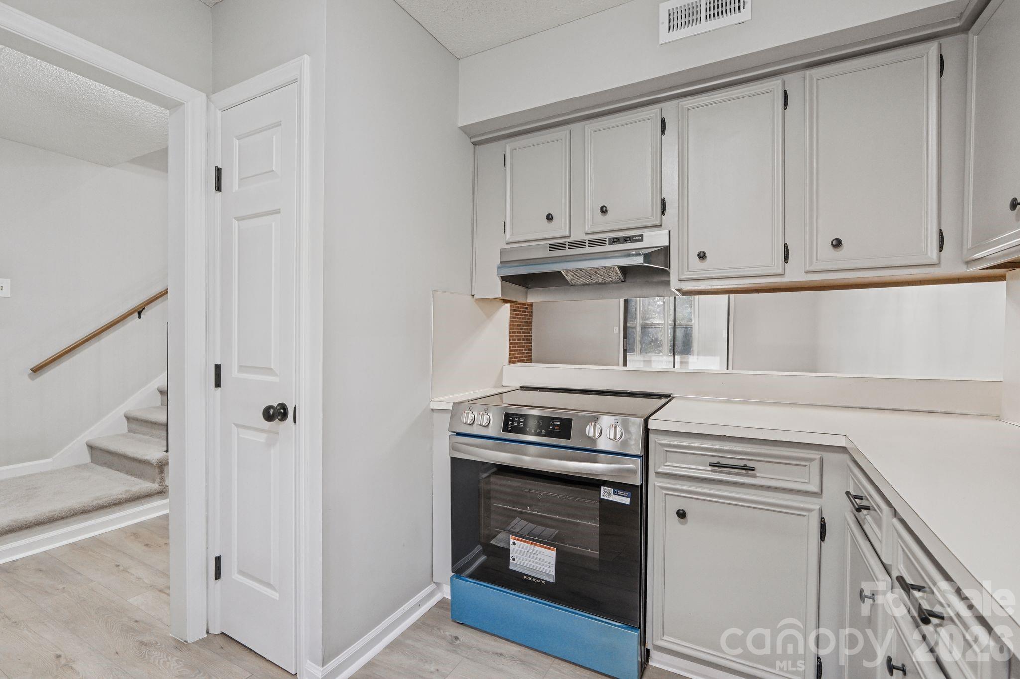 239 13th Avenue Place NW Unit: 21