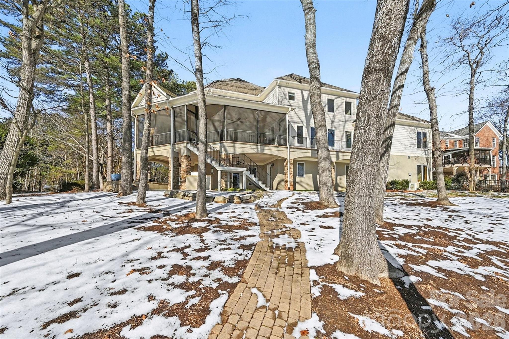 4526 Island Waters Drive