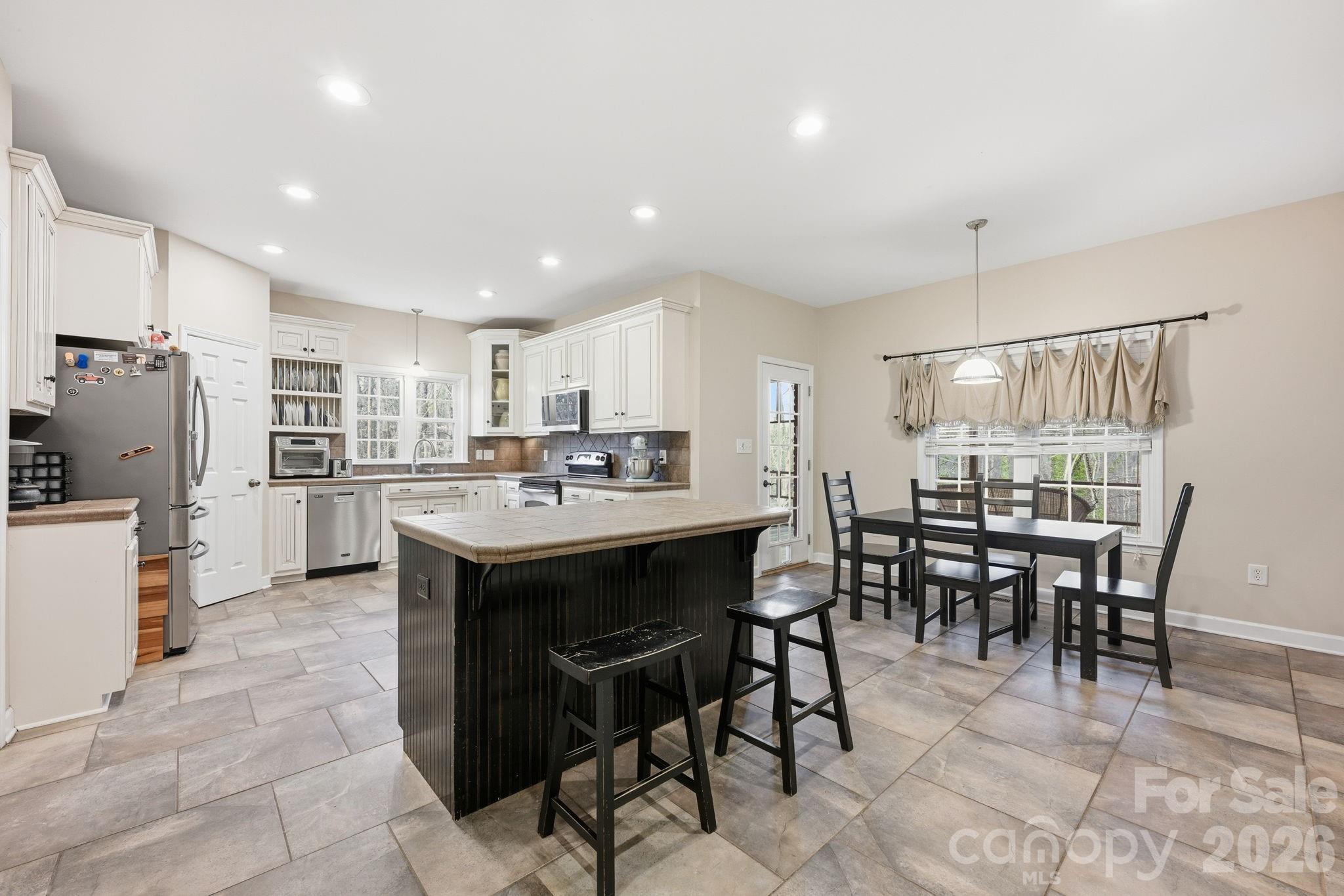 3366 Saint James Church Road