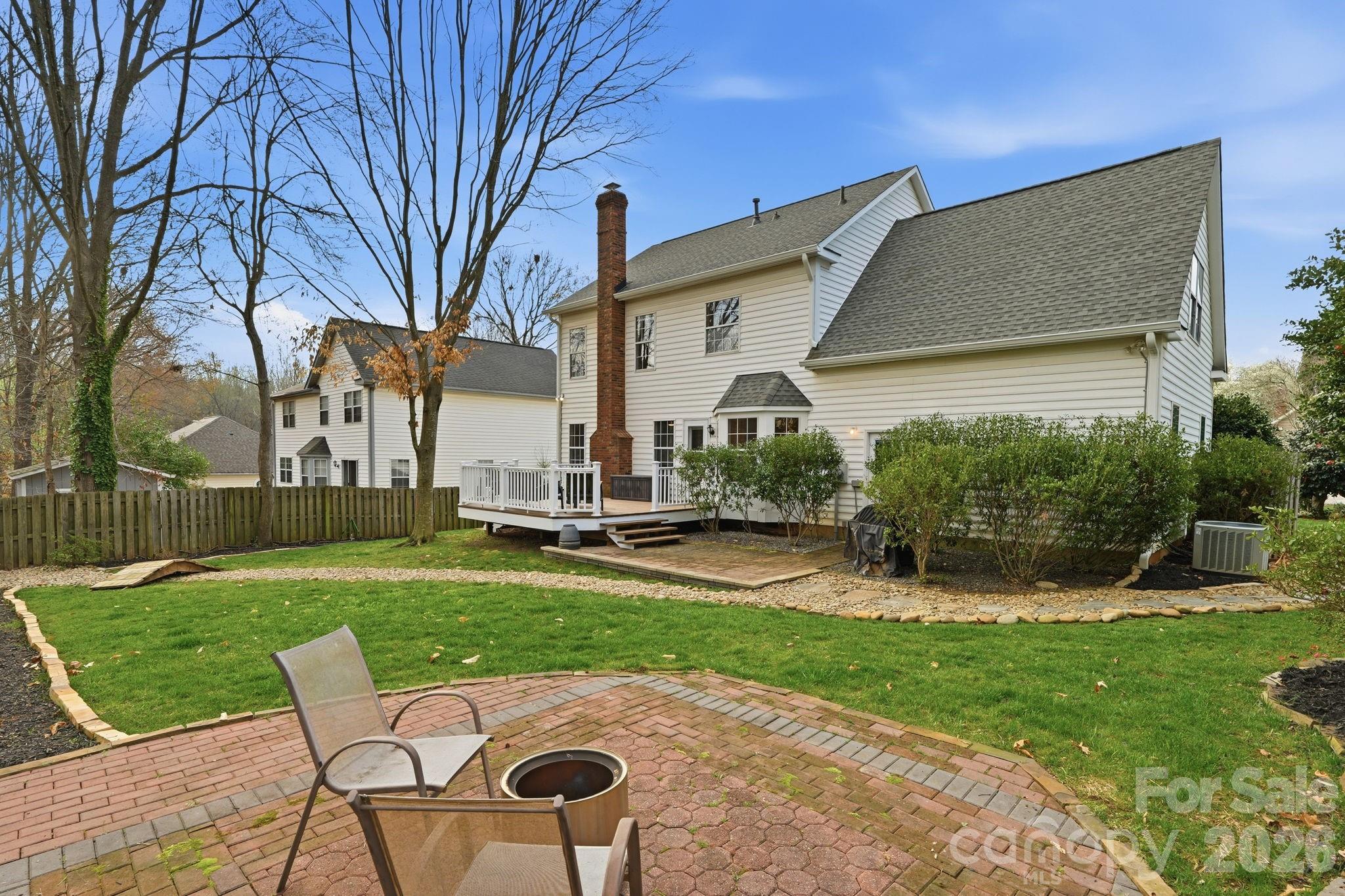 272 Rose Street