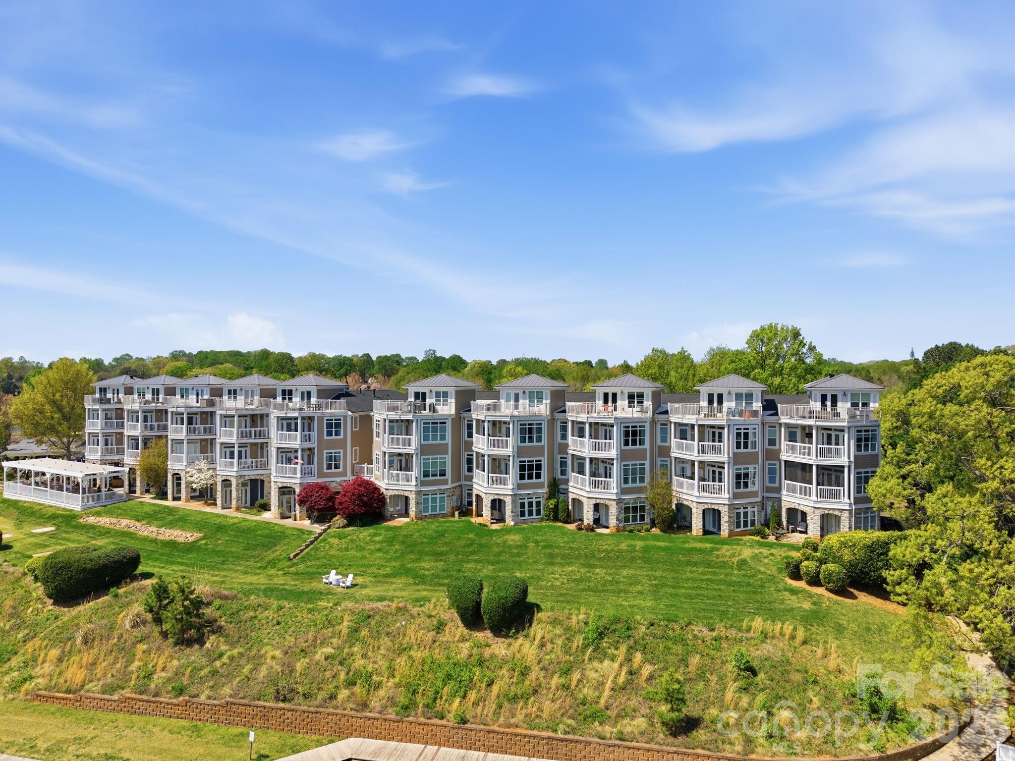 637 Williamson Road Unit: 307