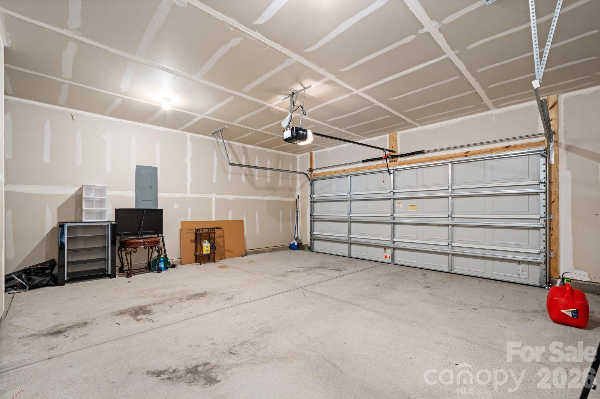 534 13th Avenue Drive NE