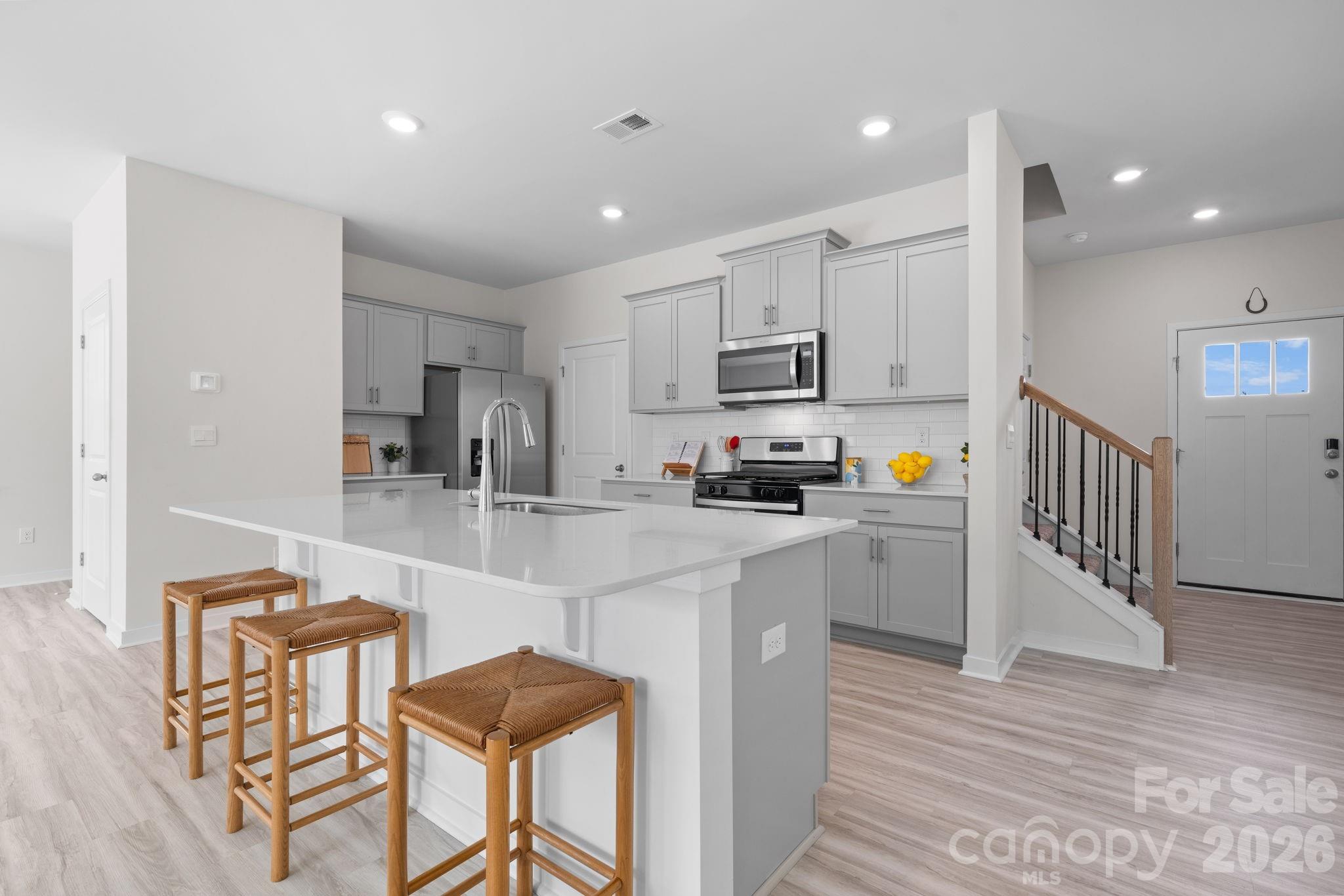 534 13th Avenue Drive NE