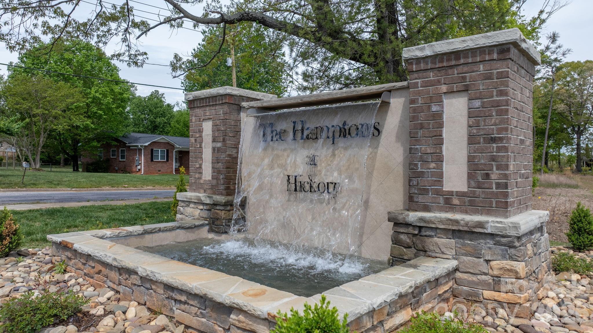 534 13th Avenue Drive NE
