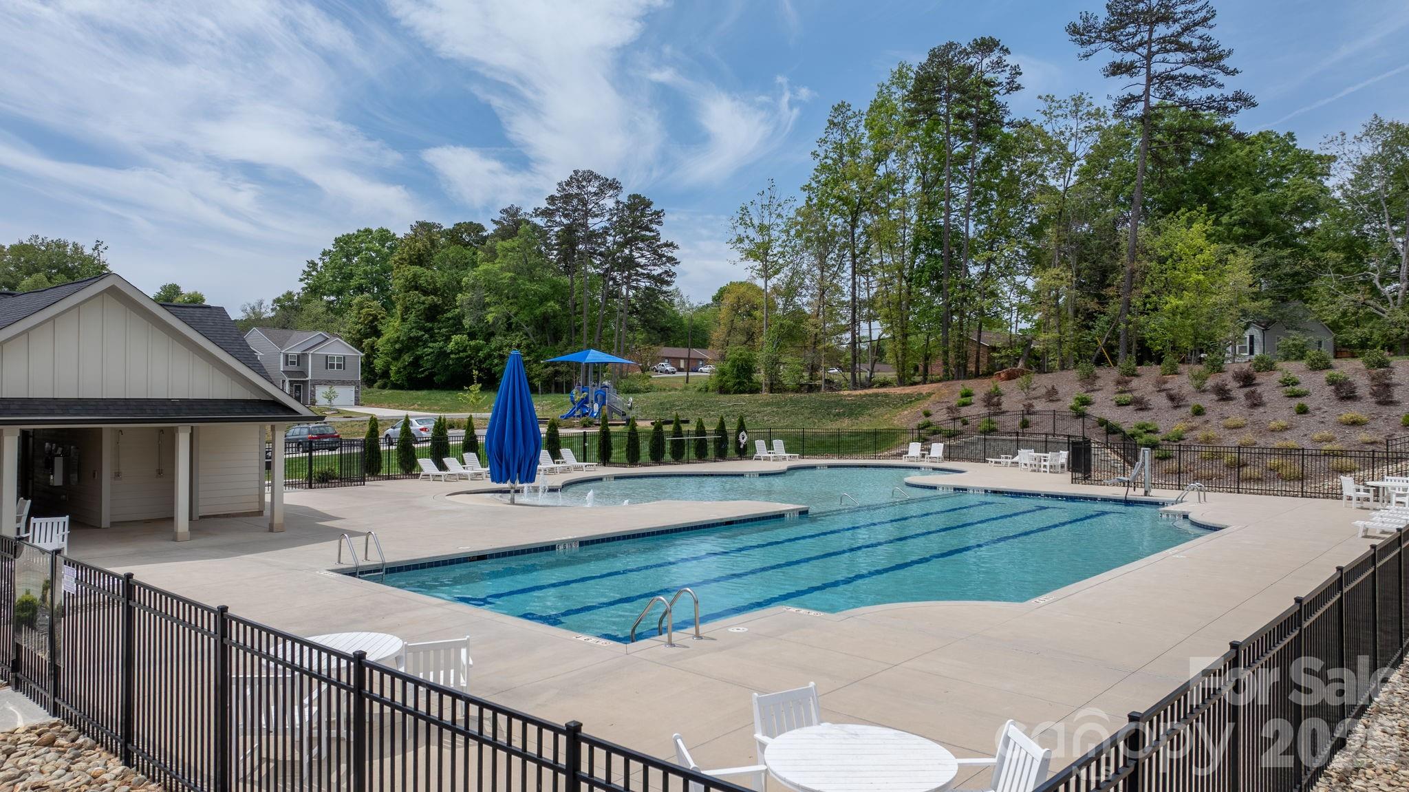 534 13th Avenue Drive NE