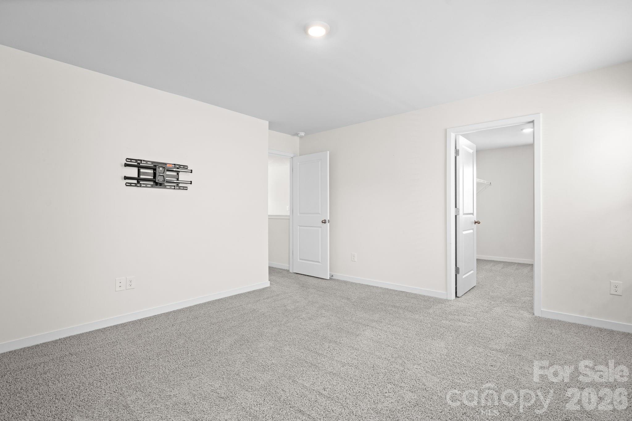 534 13th Avenue Drive NE