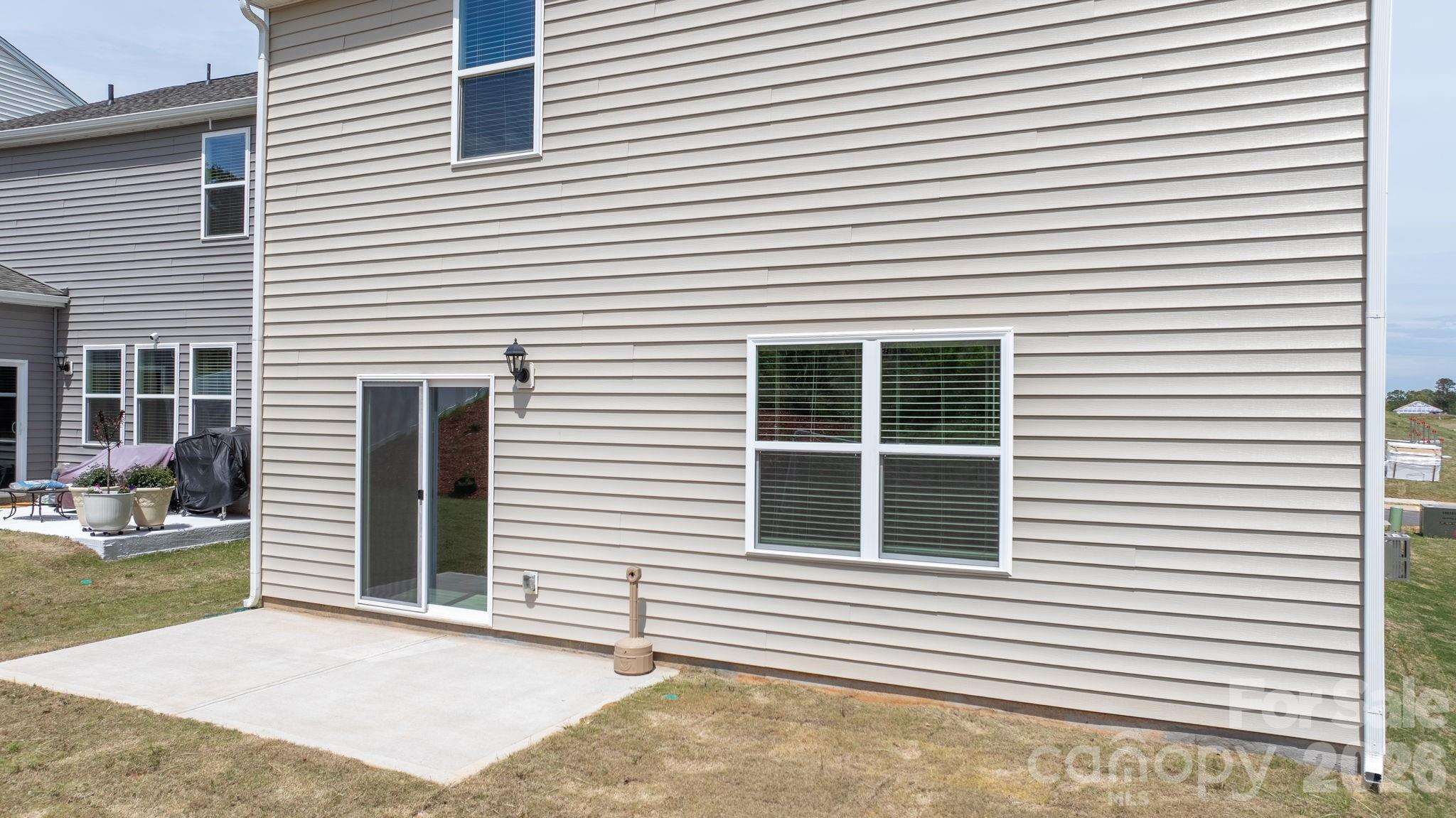 534 13th Avenue Drive NE