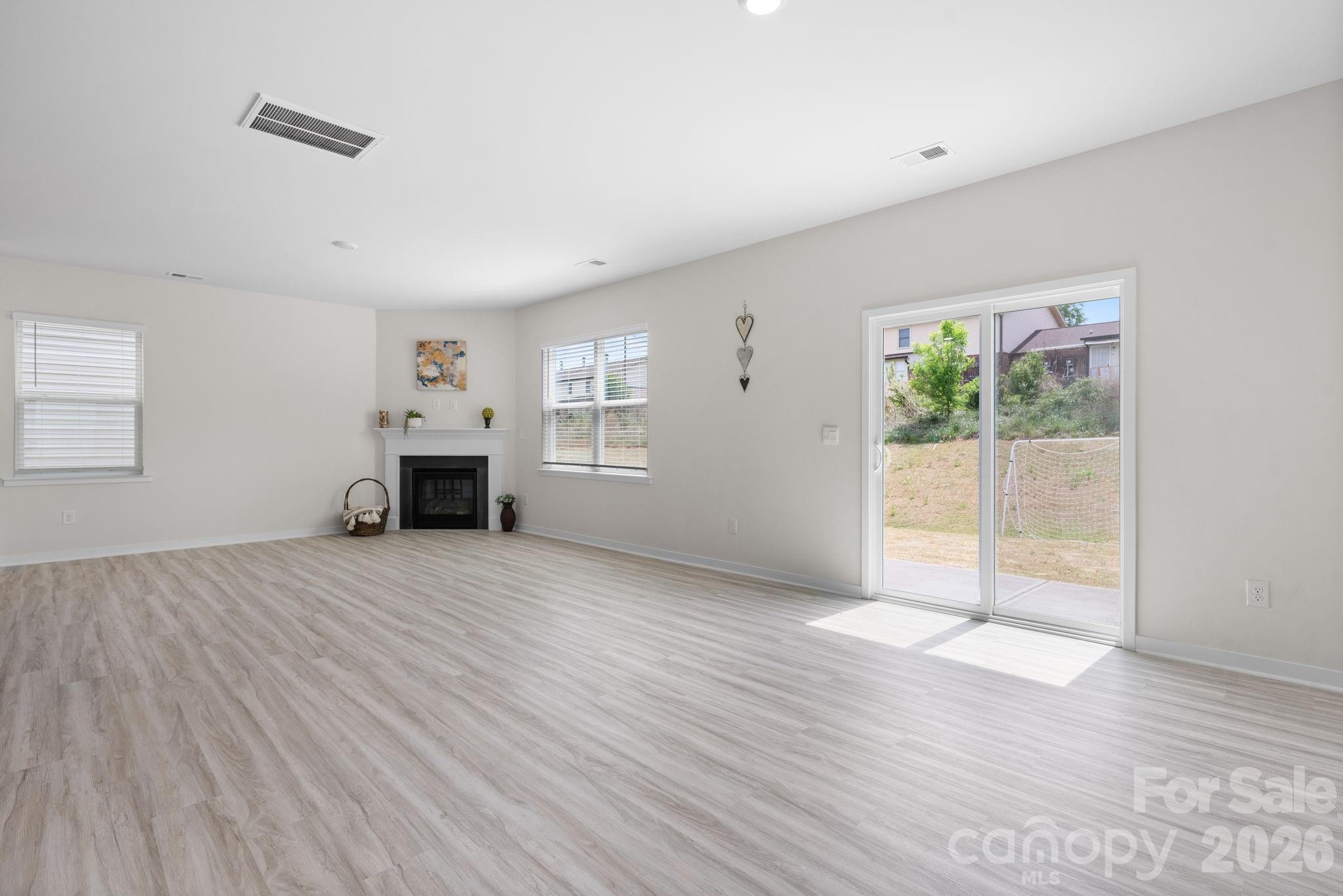 534 13th Avenue Drive NE