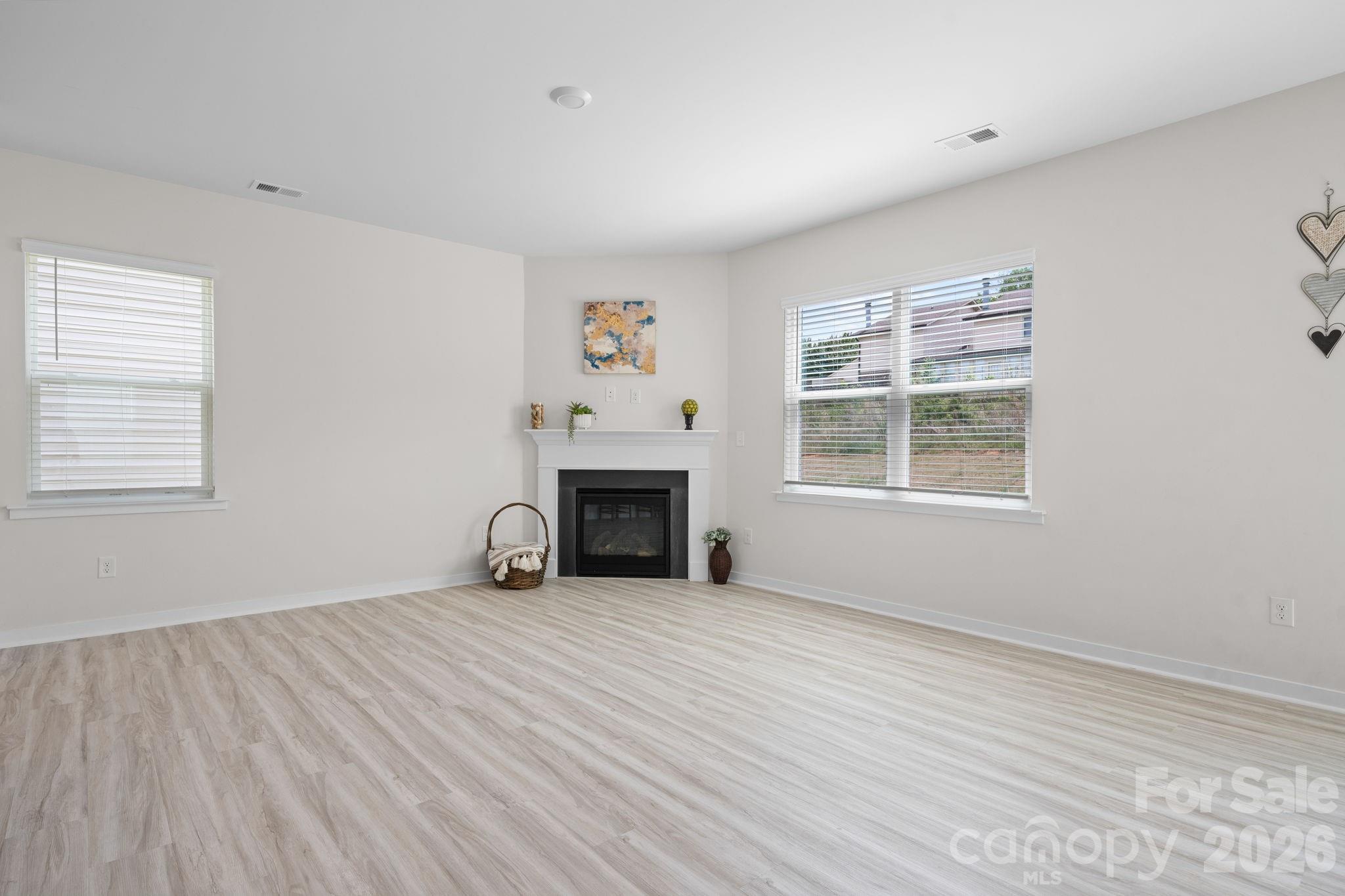 534 13th Avenue Drive NE