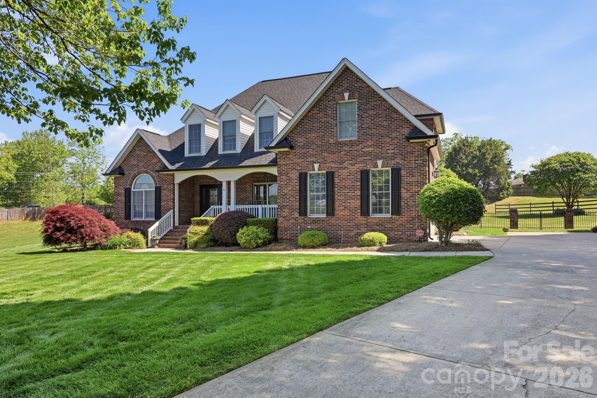 145 Bluegrass Circle