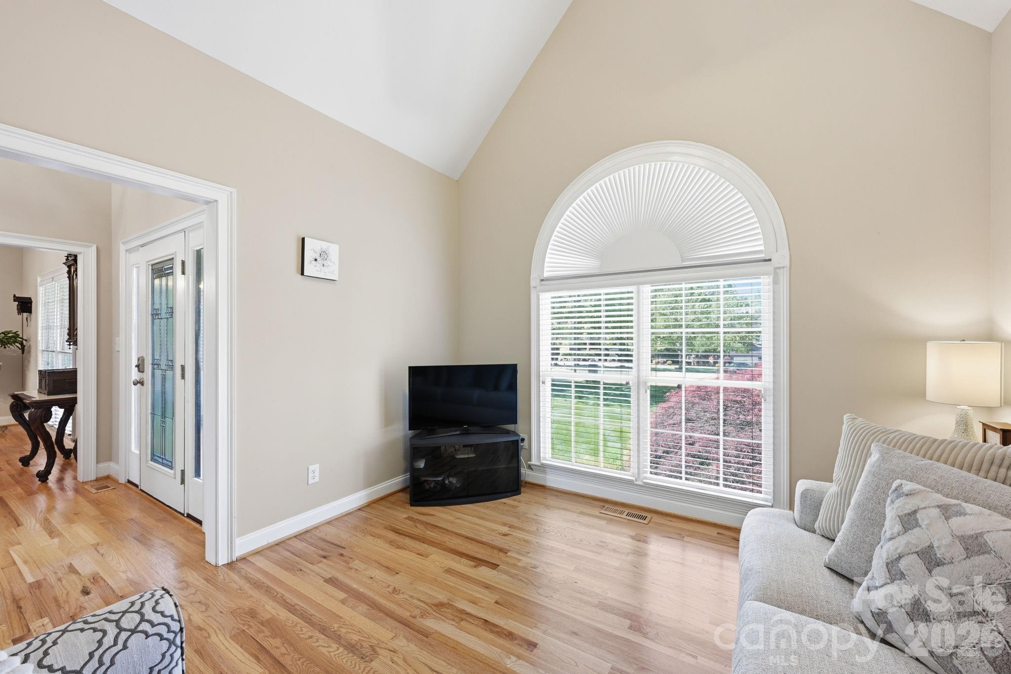 145 Bluegrass Circle