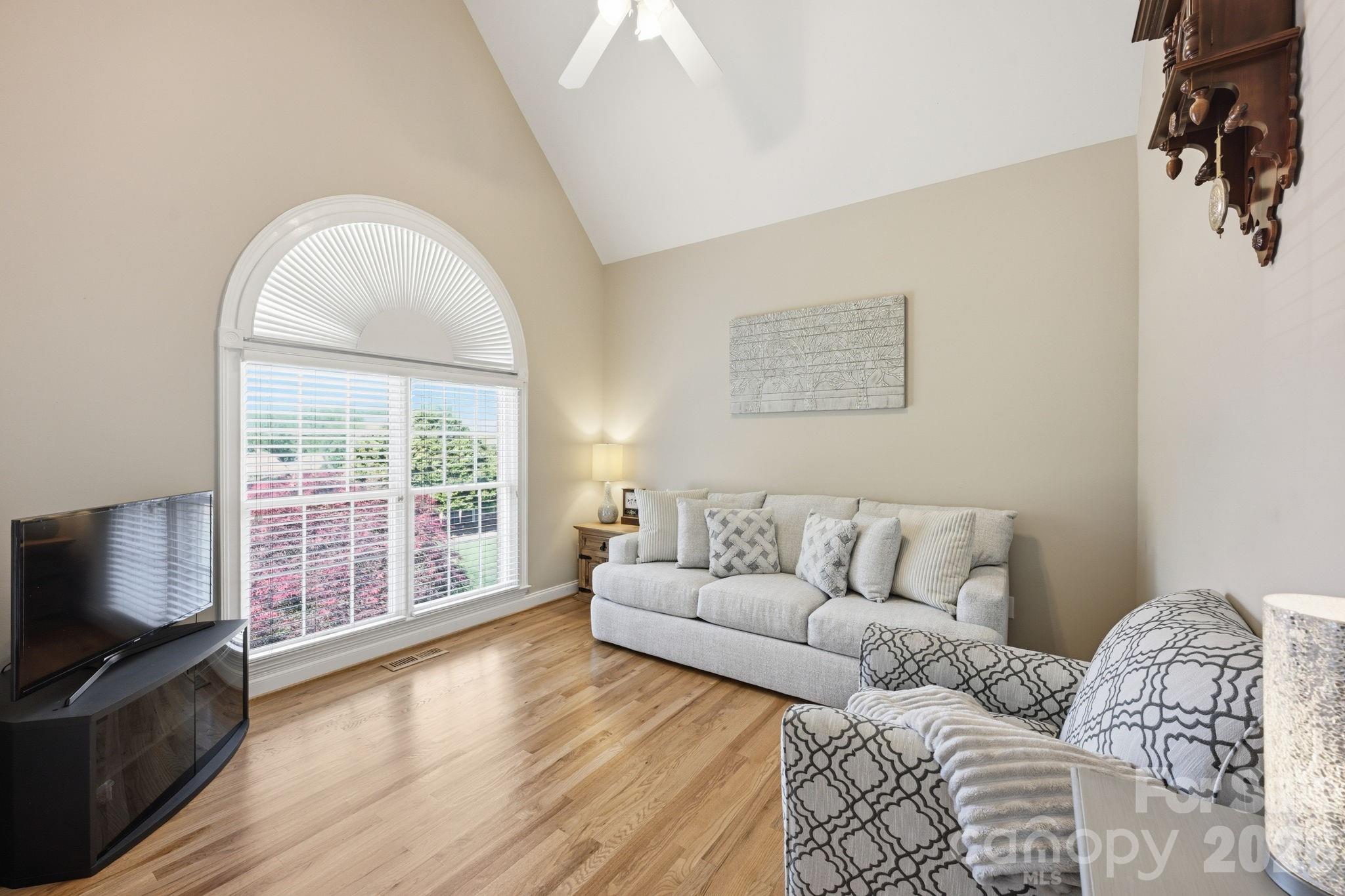 145 Bluegrass Circle