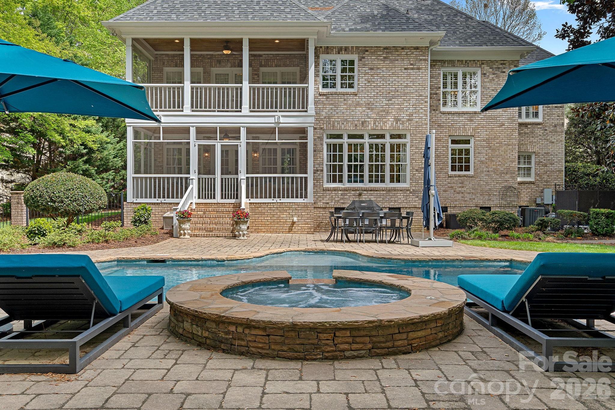18703 Head Sail Court