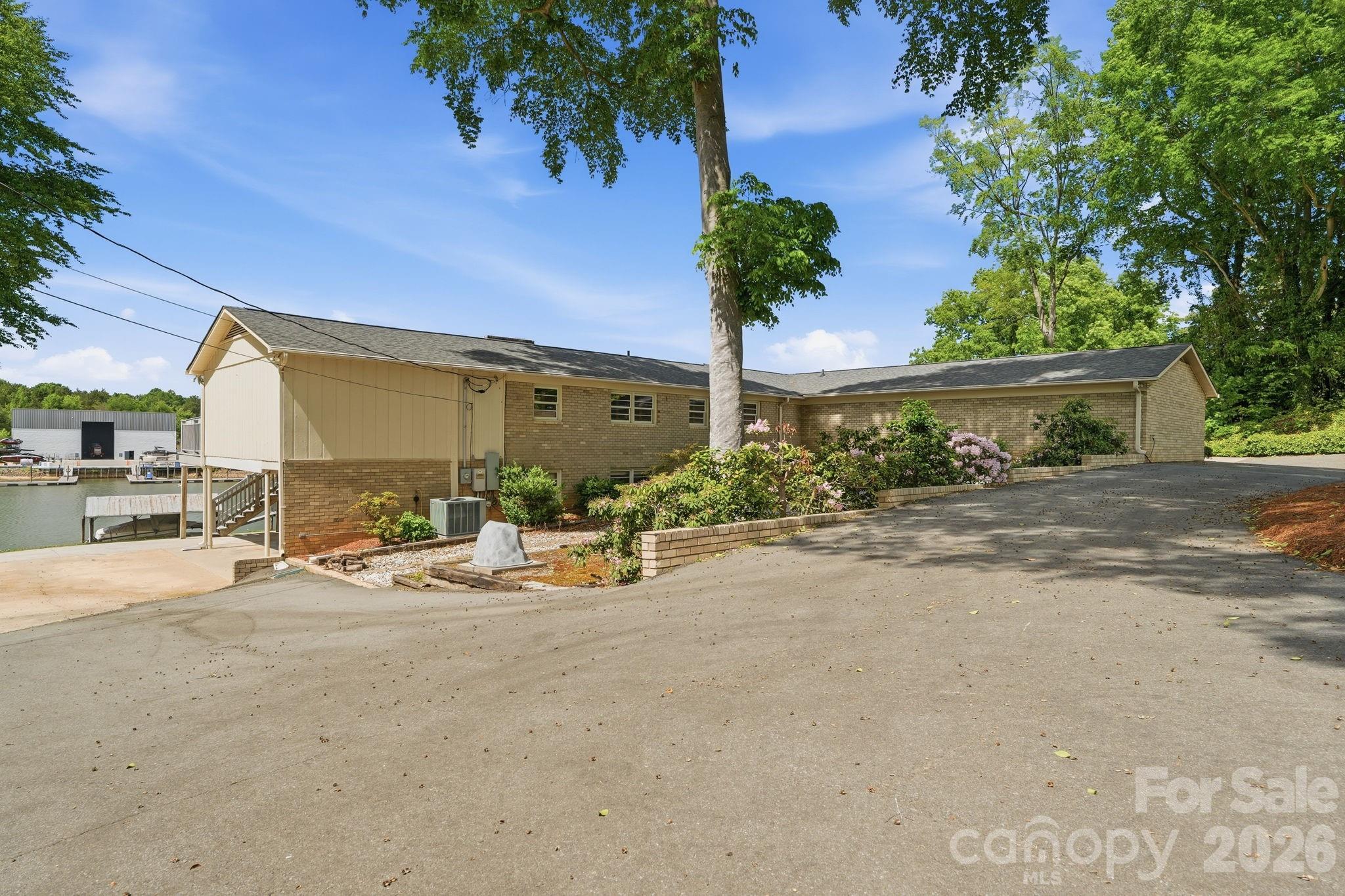 120 Shady Cove Road