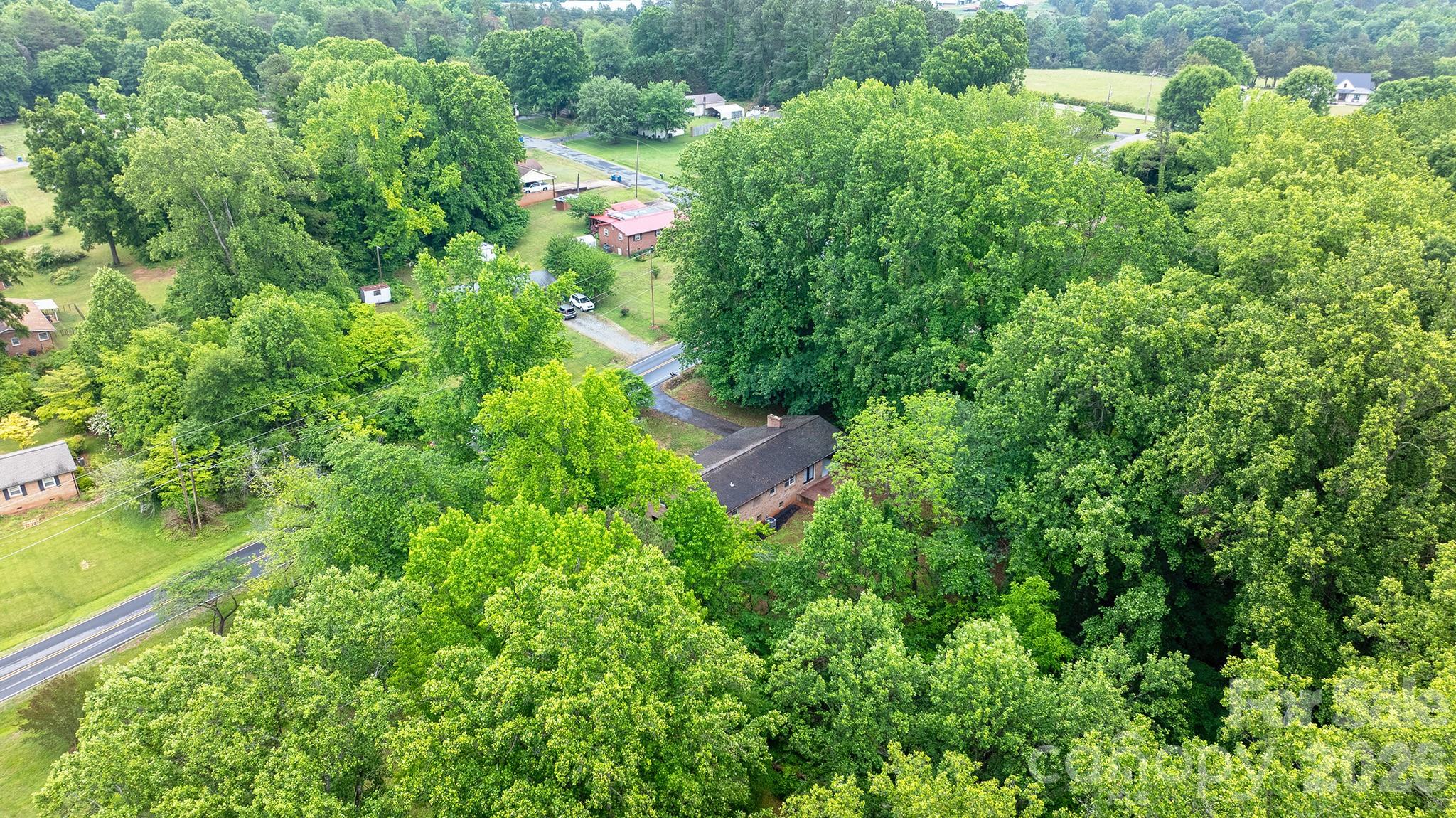 1871 Crestview Drive
