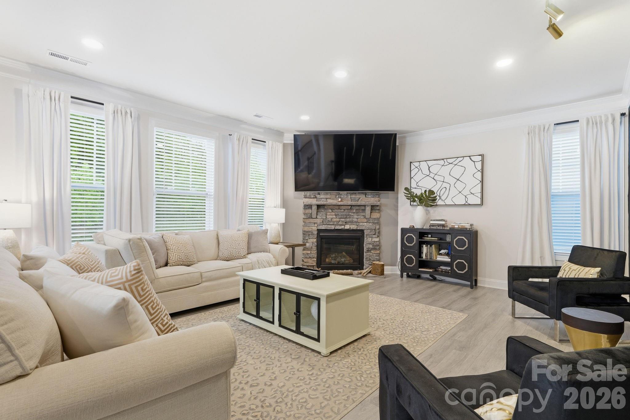 108 W Northstone Road