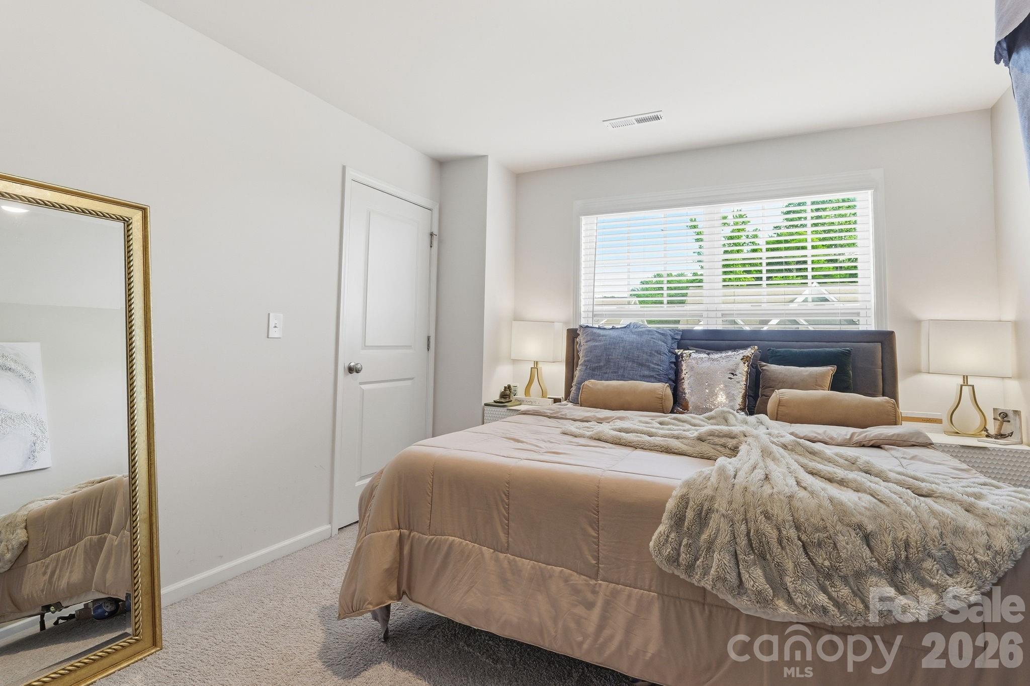 108 W Northstone Road